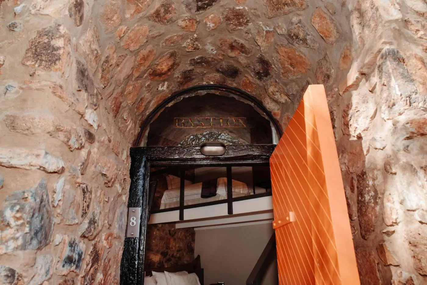 Facade/entrance in Bastion House