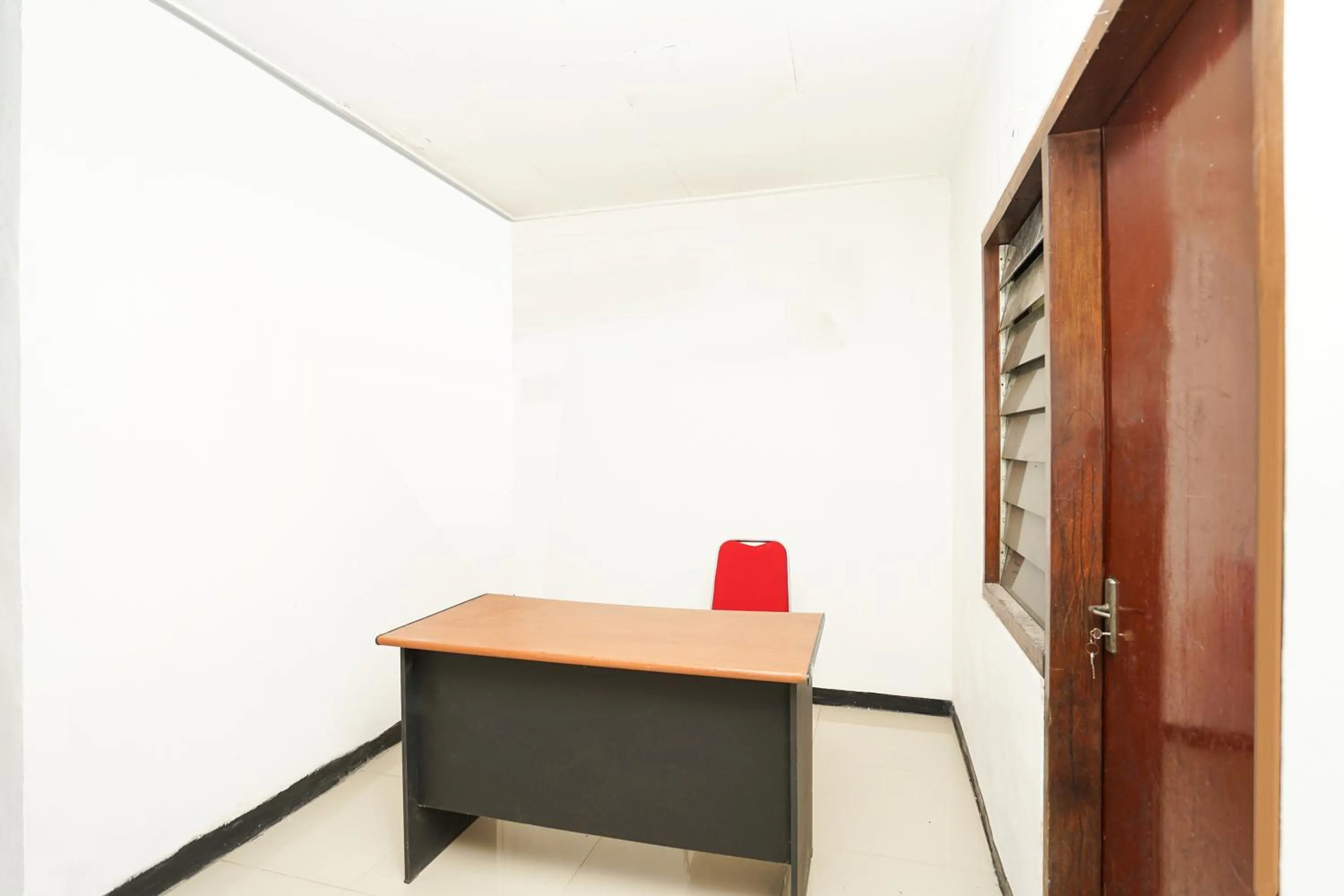 Lobby or reception in Merapi Inn Syariah by ecommerceloka