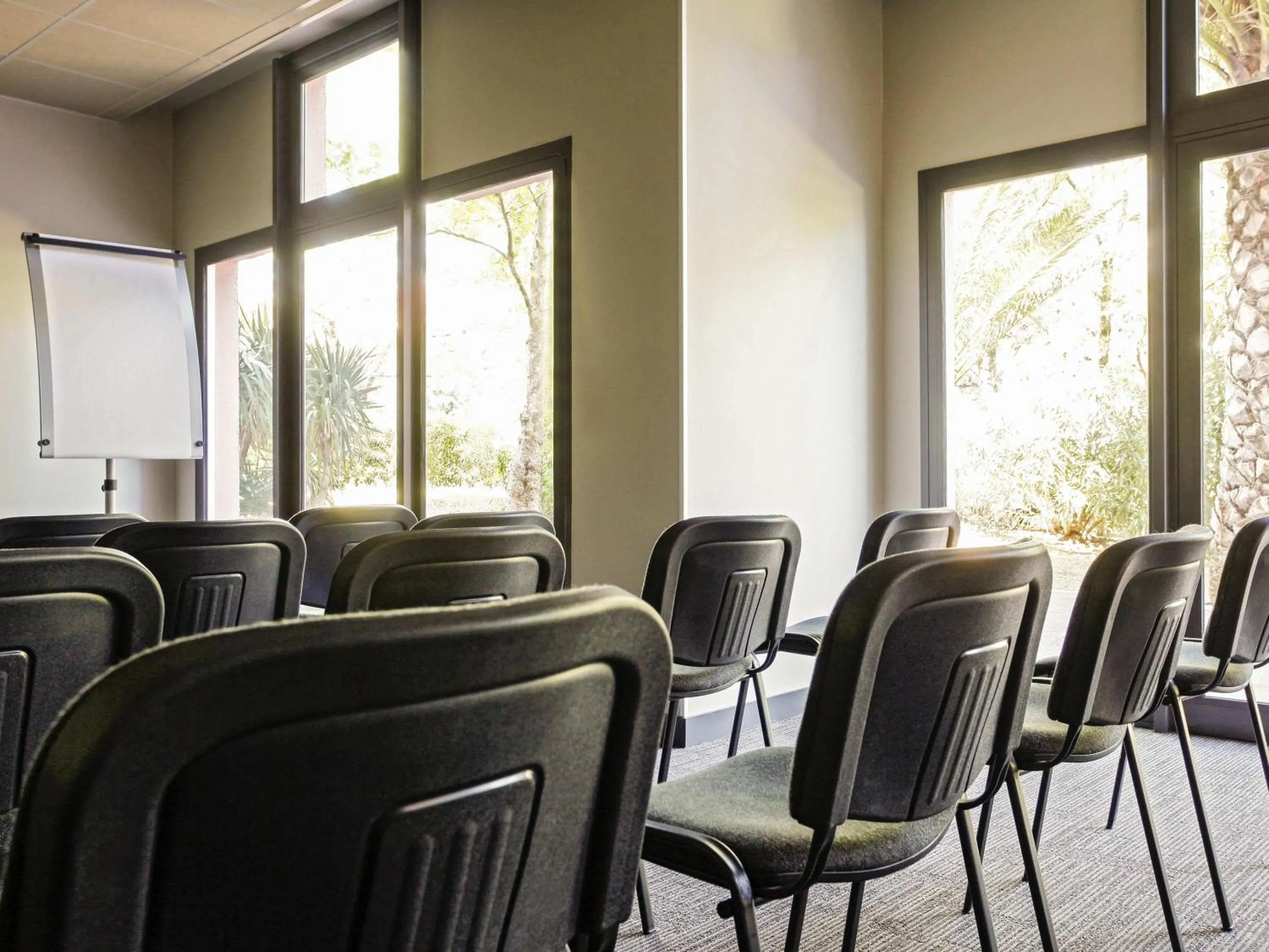 Meeting/conference room in ibis Hyeres Centre