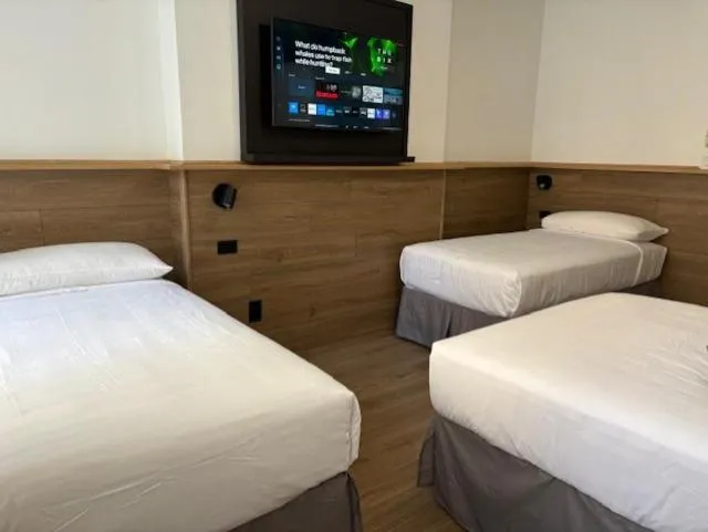 Bed in Americana Inn