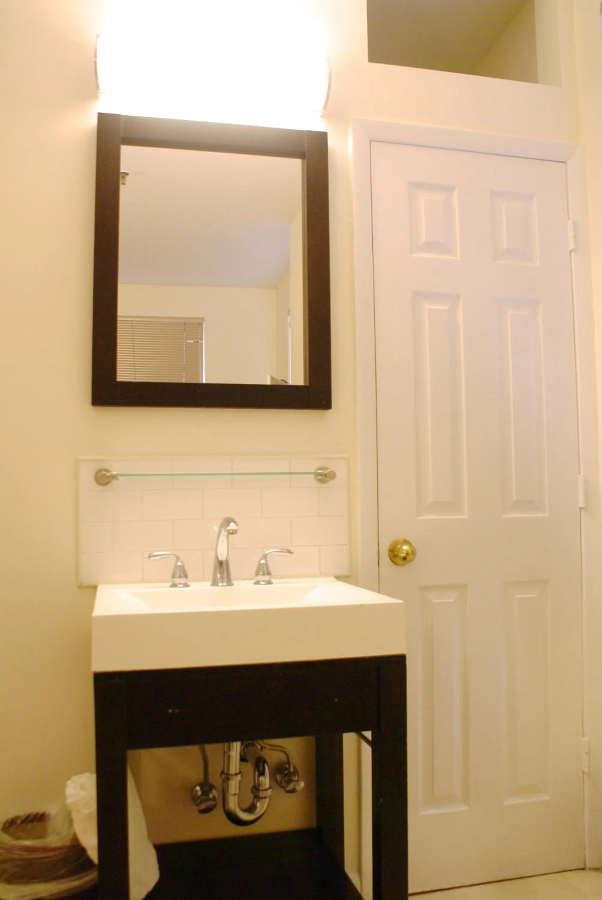 Bathroom in Americana Inn