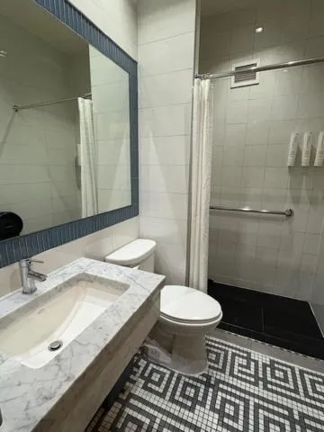 Shower in Americana Inn