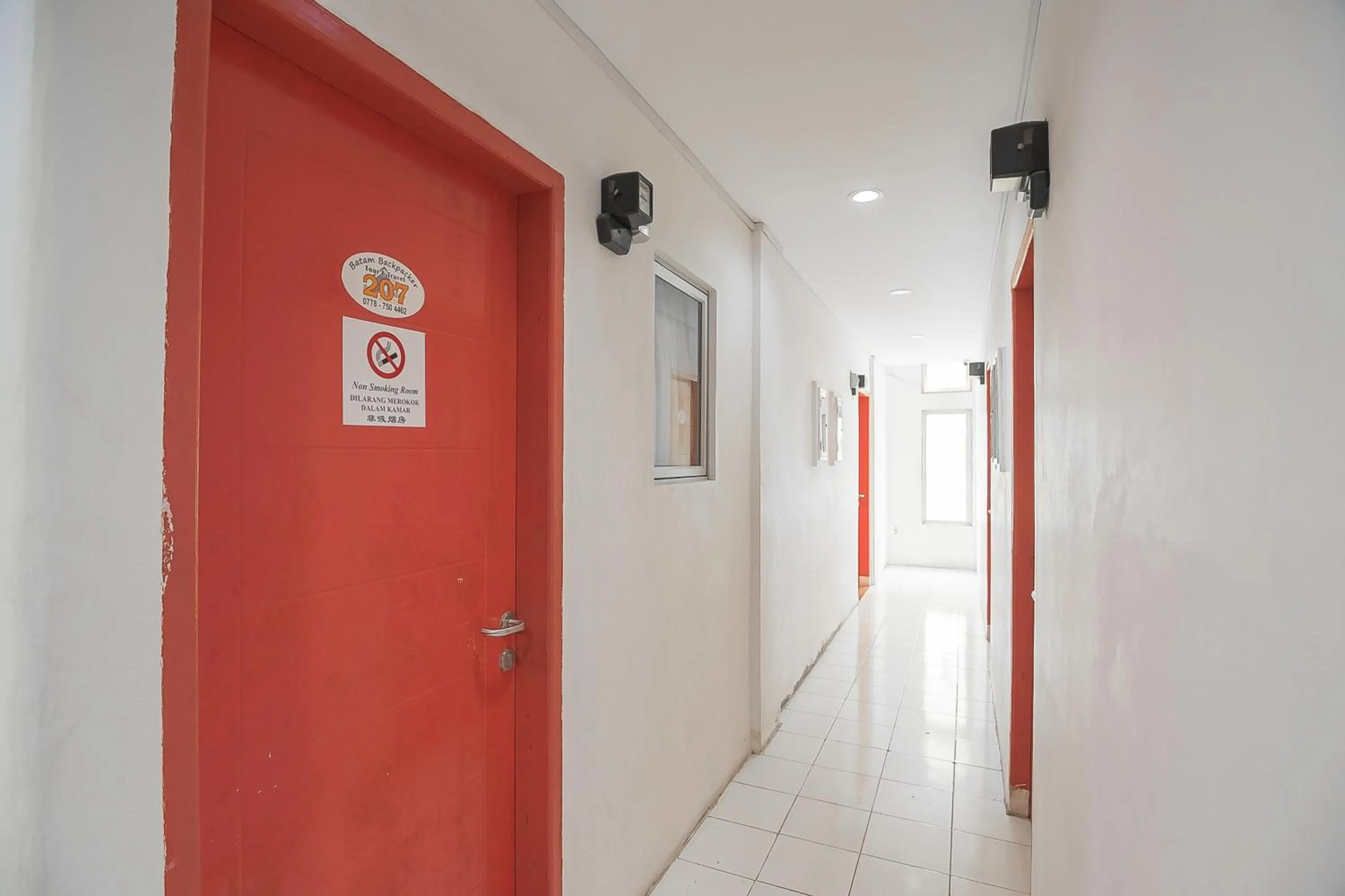 Decorative detail in RedDoorz @ Batam Center 2