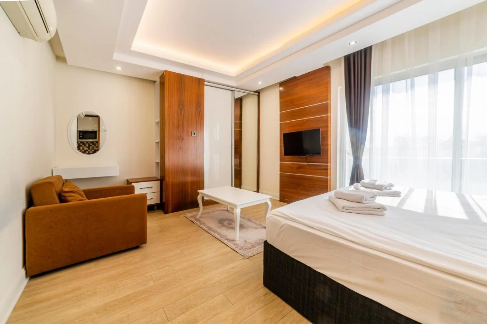 Photo of the whole room, Bed in TEMA LARA APART