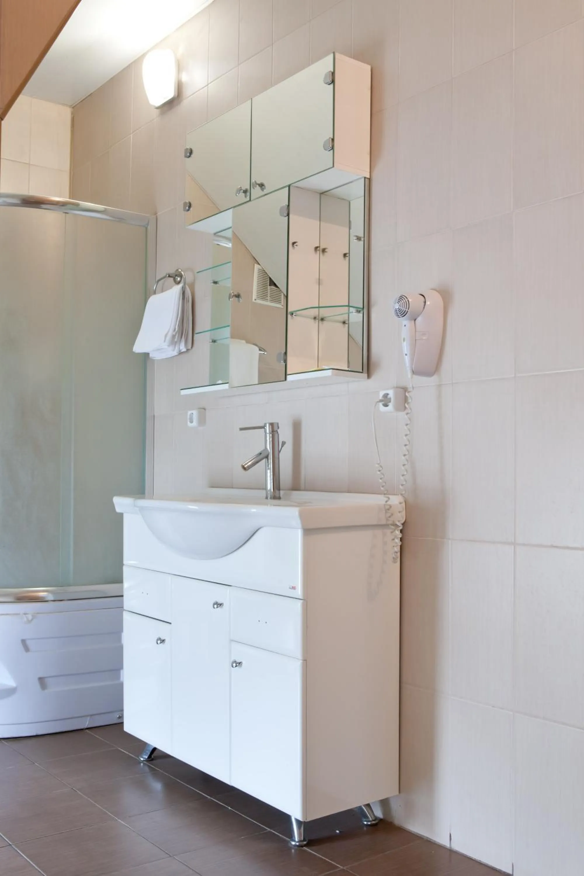 Bathroom in Hotel Complex Verhovina