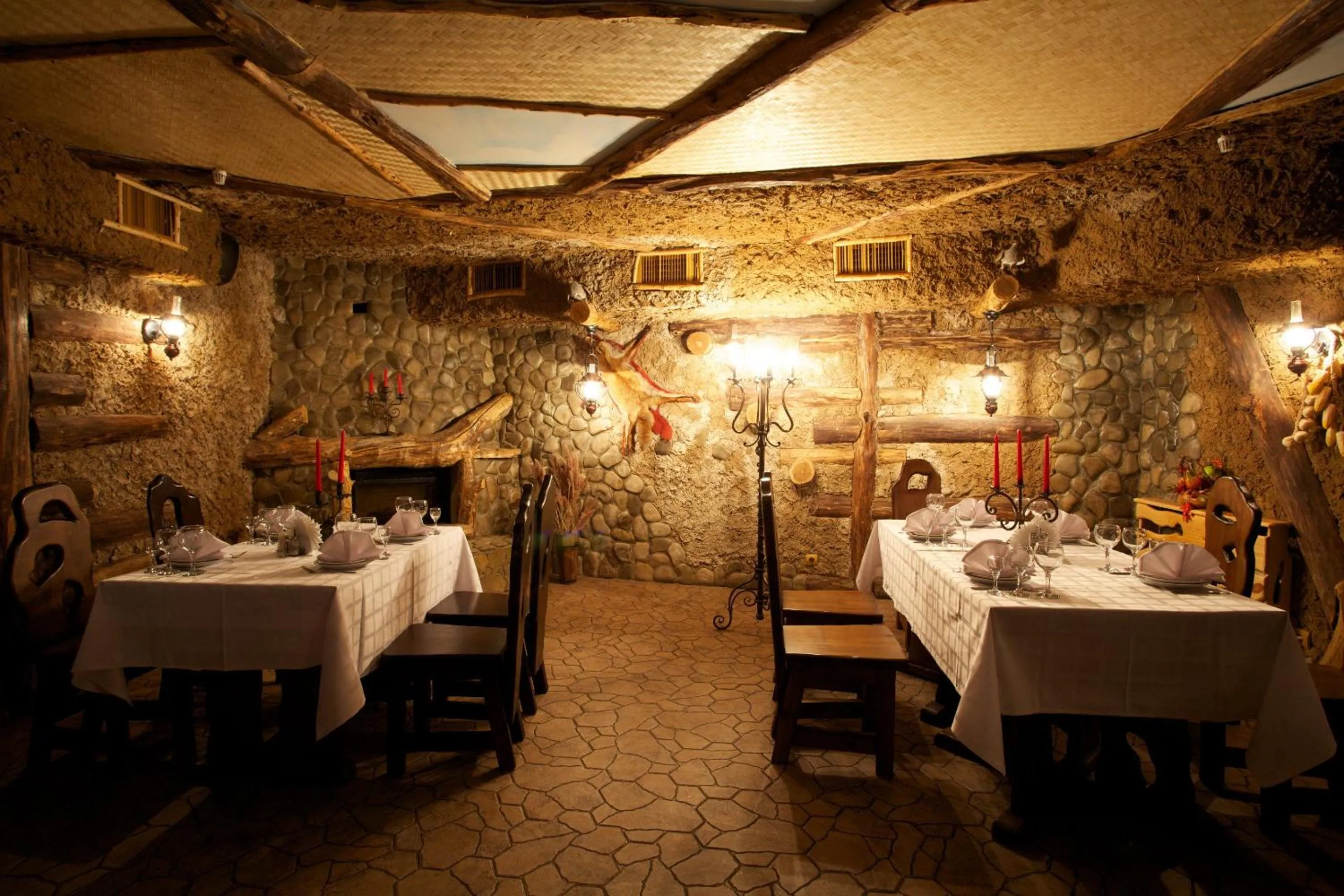 Restaurant/places to eat in Hotel Complex Verhovina