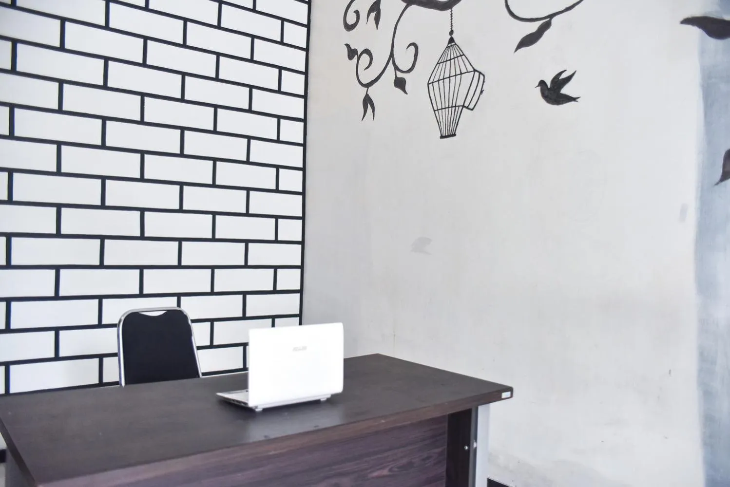 Business facilities in RedDoorz Plus near Malang Town Square