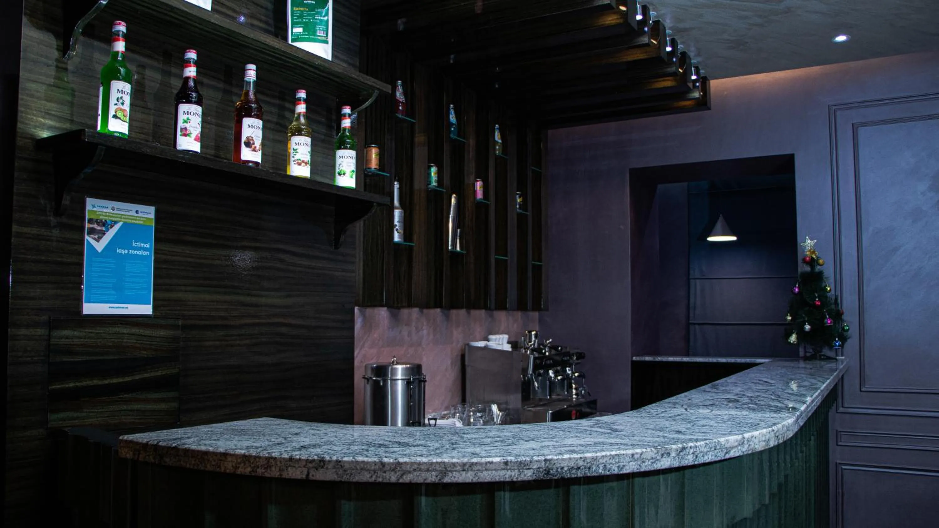 Lounge or bar in Home Suites Baku-Halal Hotel