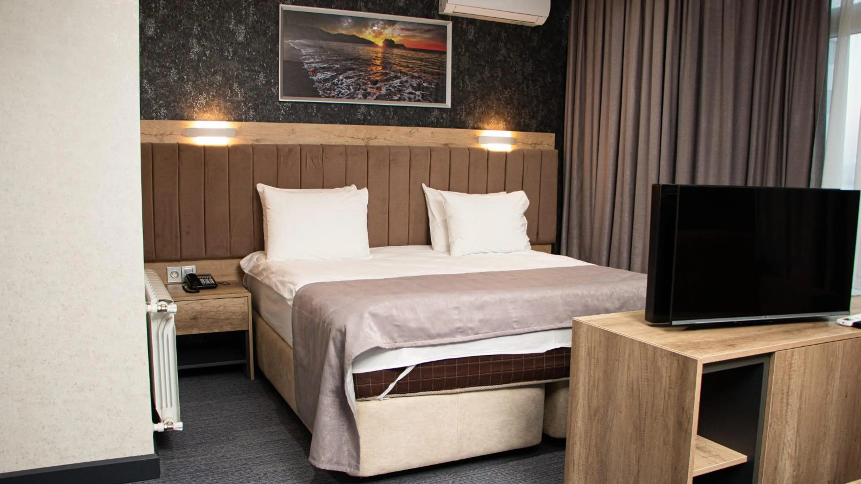 Bed in Home Suites Baku-Halal Hotel