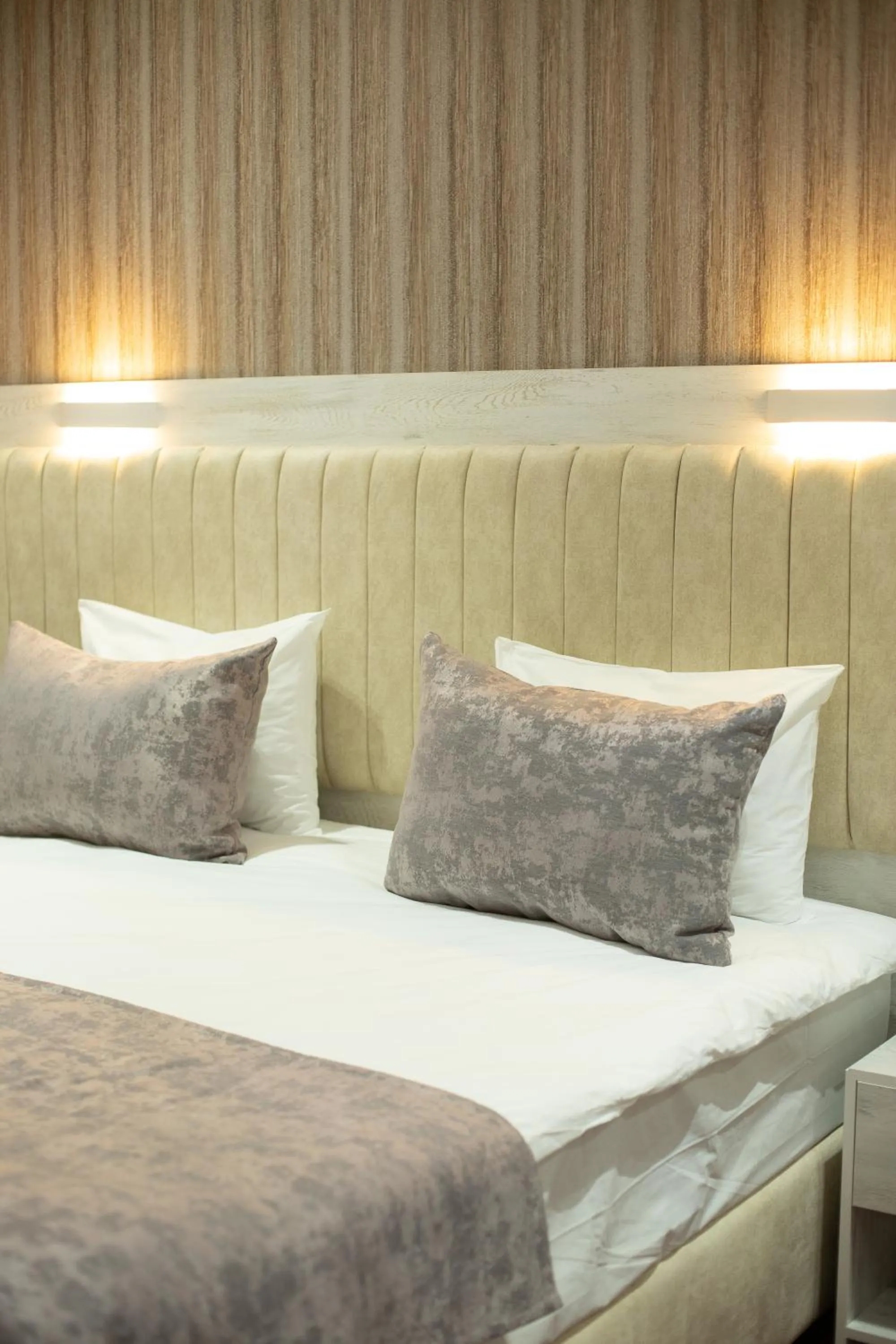 Bed in Home Suites Baku-Halal Hotel