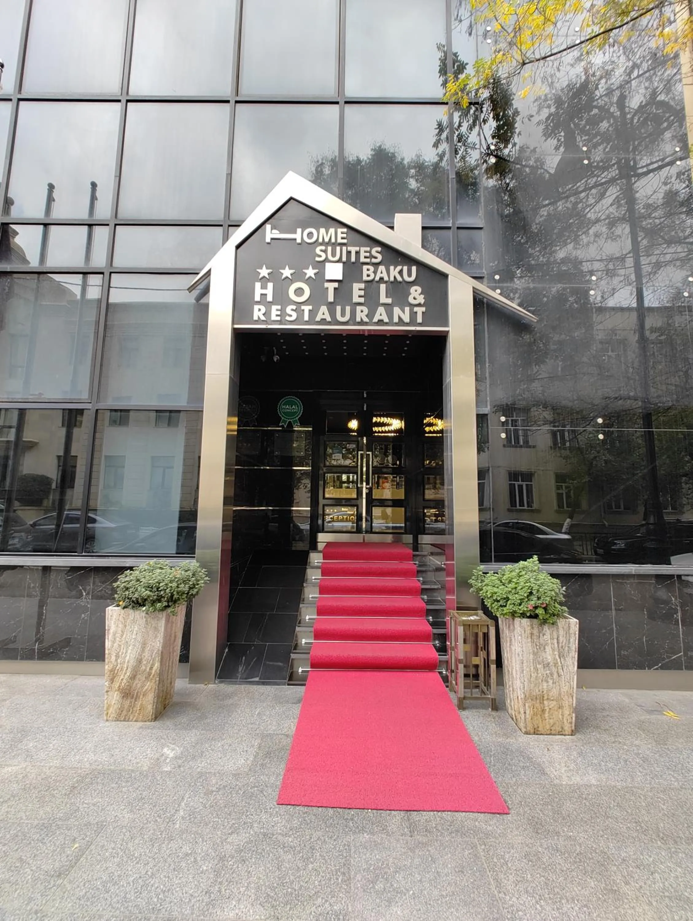 Facade/entrance in Home Suites Baku-Halal Hotel