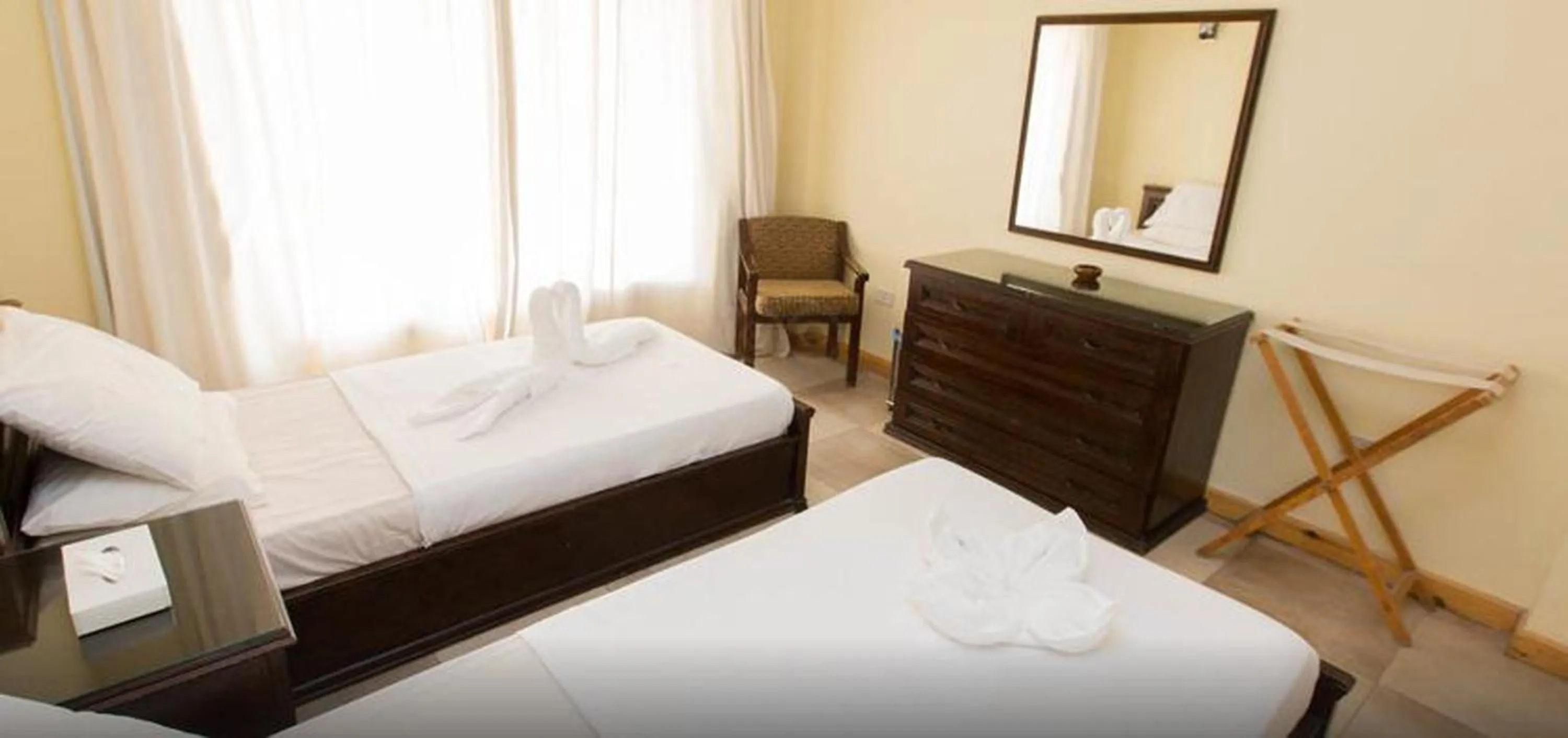 Day, Bed in Oonas Dive Club