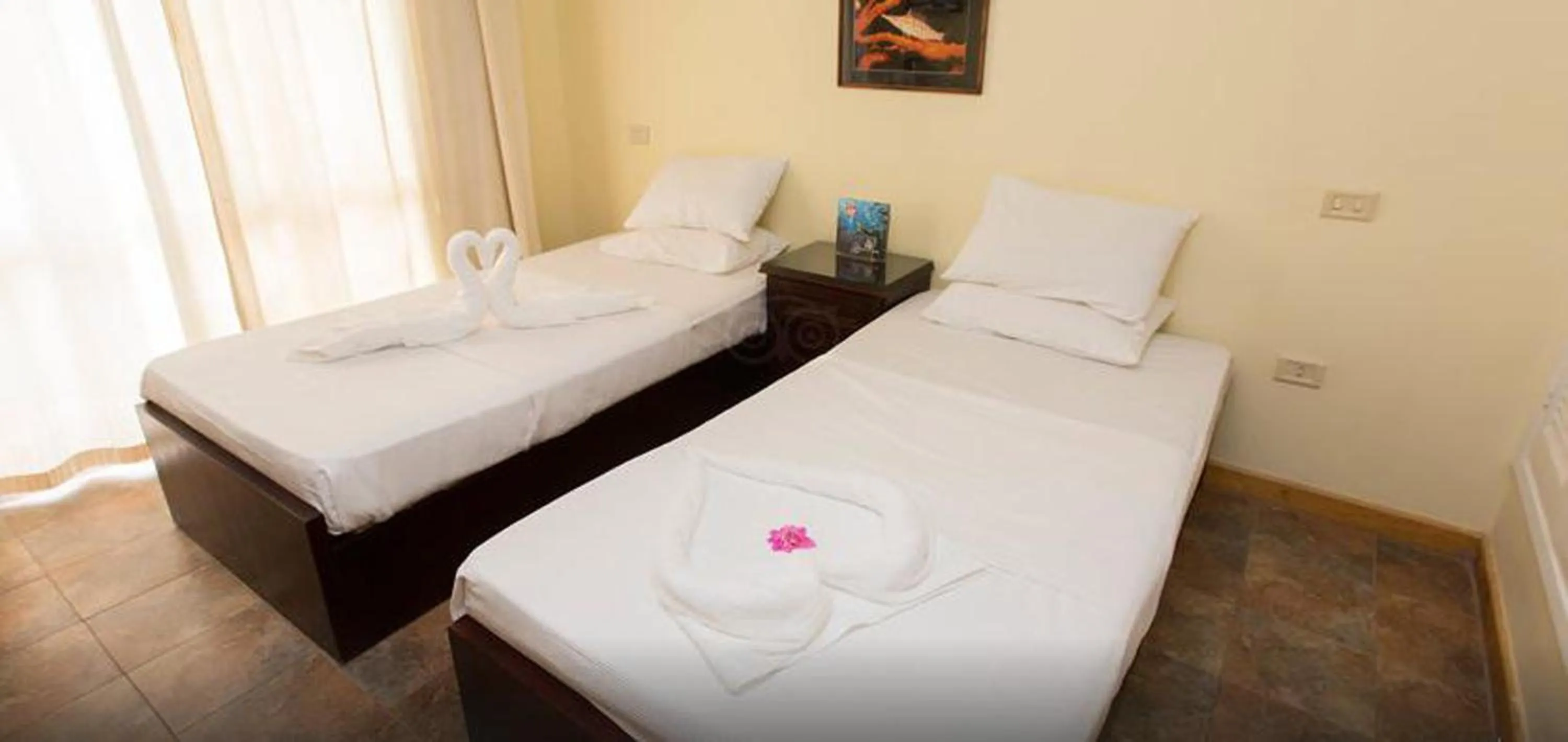 Day, Bed in Oonas Dive Club