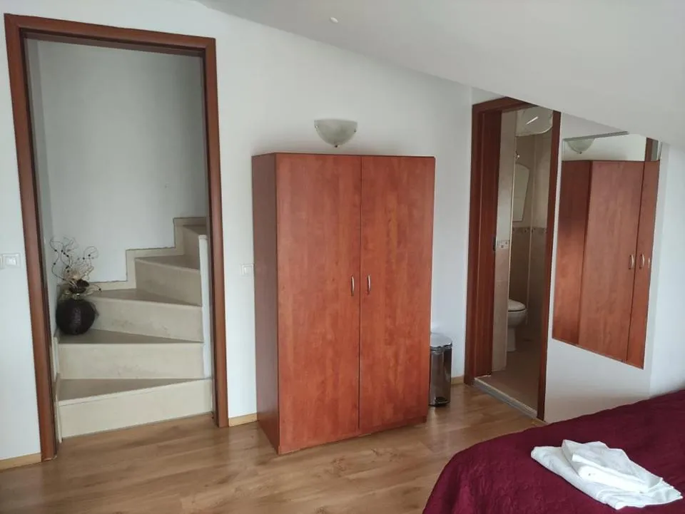 Economy Twin Room in Guest House Ela