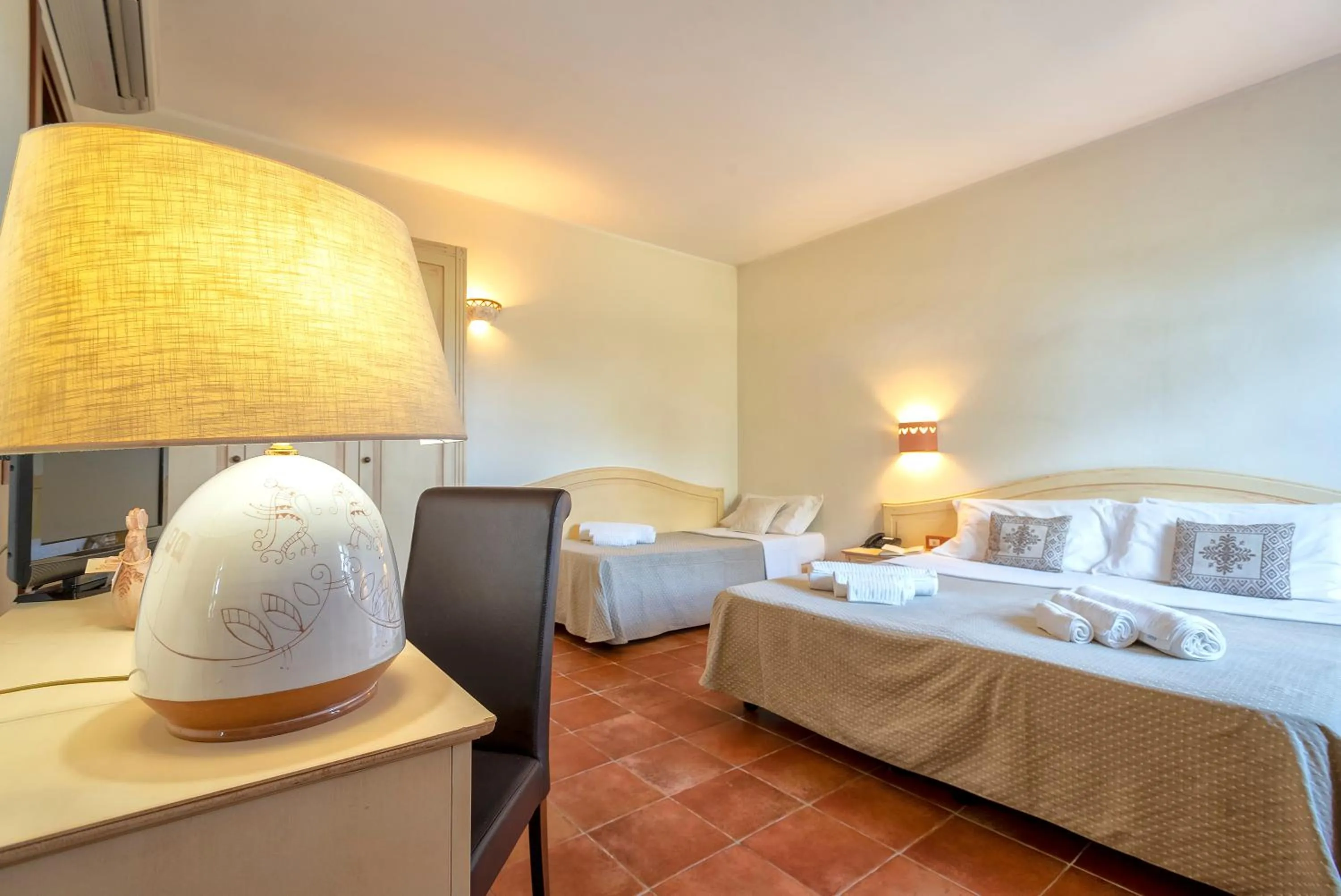 Photo of the whole room, Bed in Alghero Resort Country Hotel & Spa