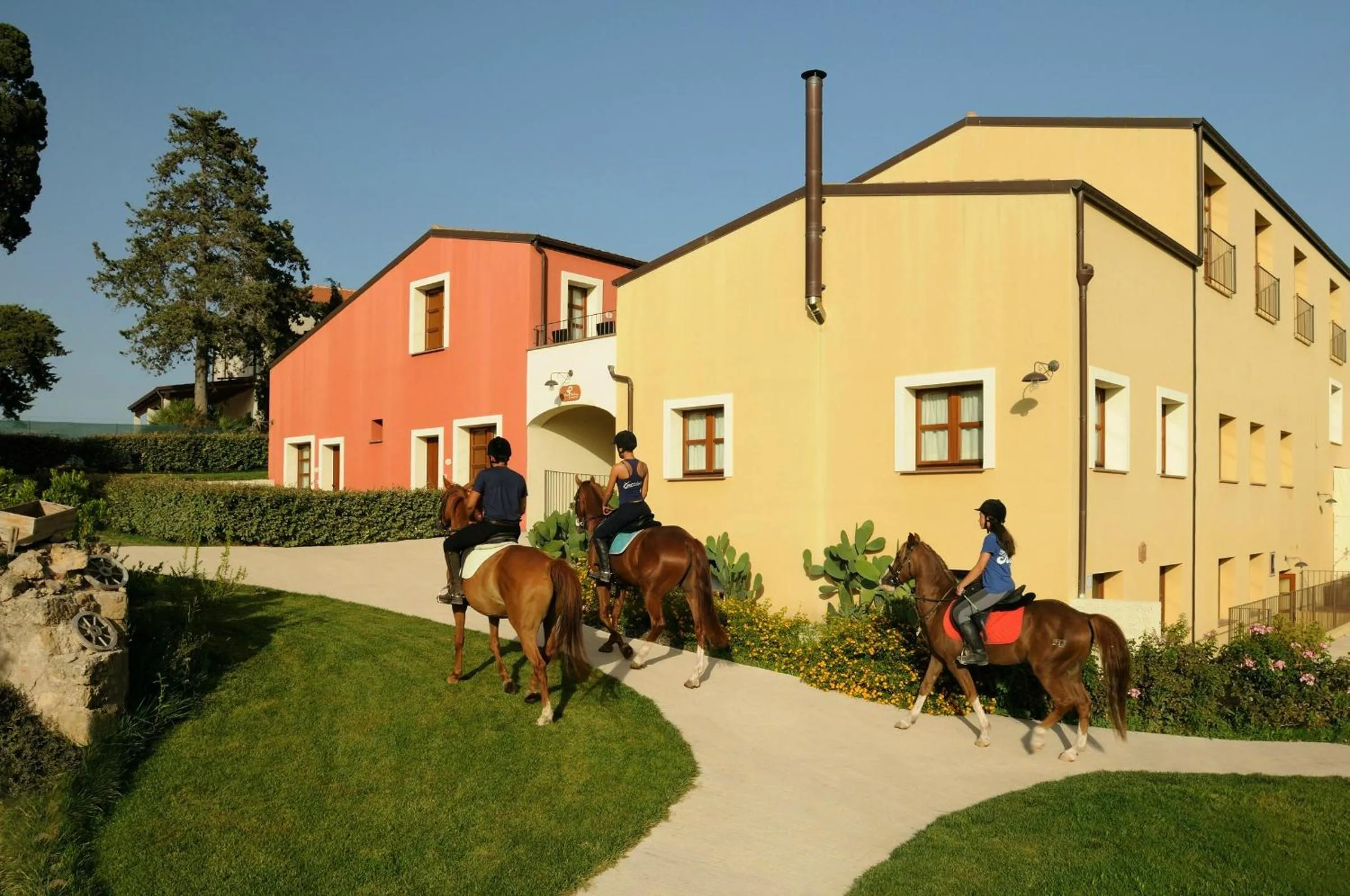 Horse-riding in Alghero Resort Country Hotel & Spa