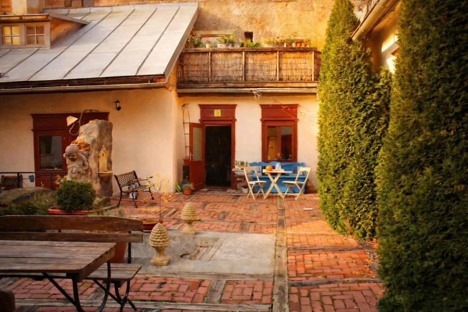 Apartmán na Zlatom dvore, historický dvor v srdci Štiavnice