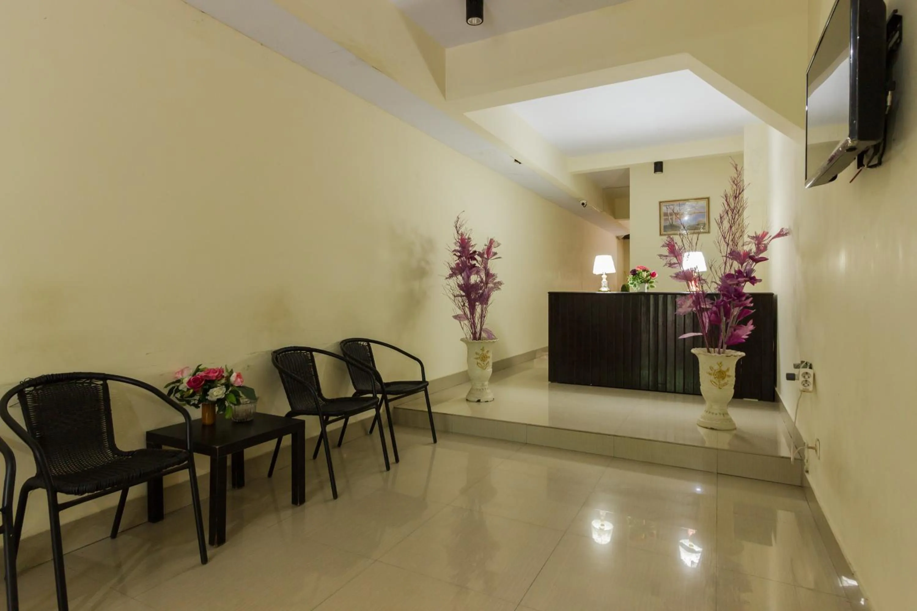 Lobby or reception in RedDoorz @ Malalayang 2 Manado