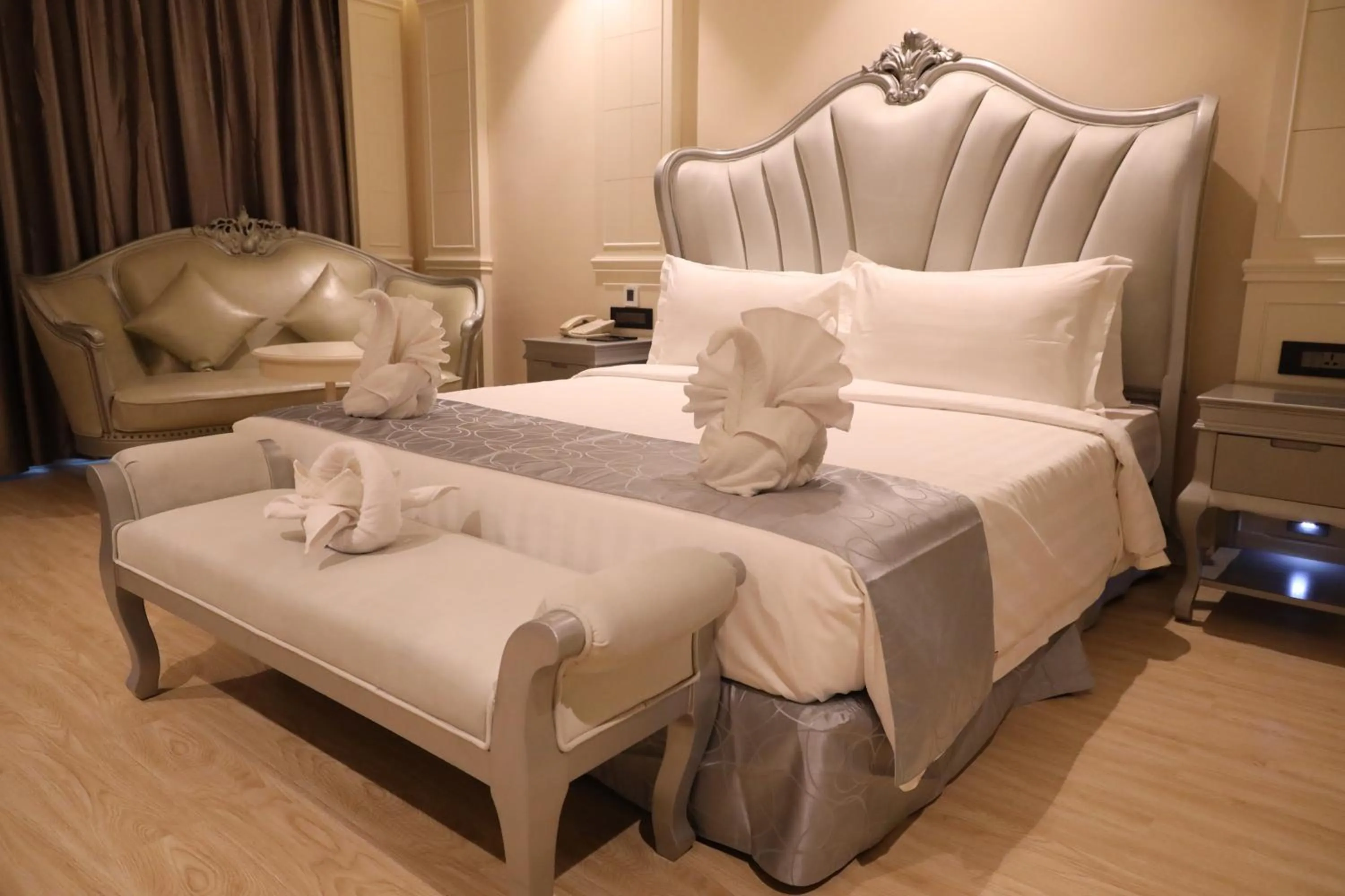 Bed in Regenta Central RS Chennai OMR SIPCOT