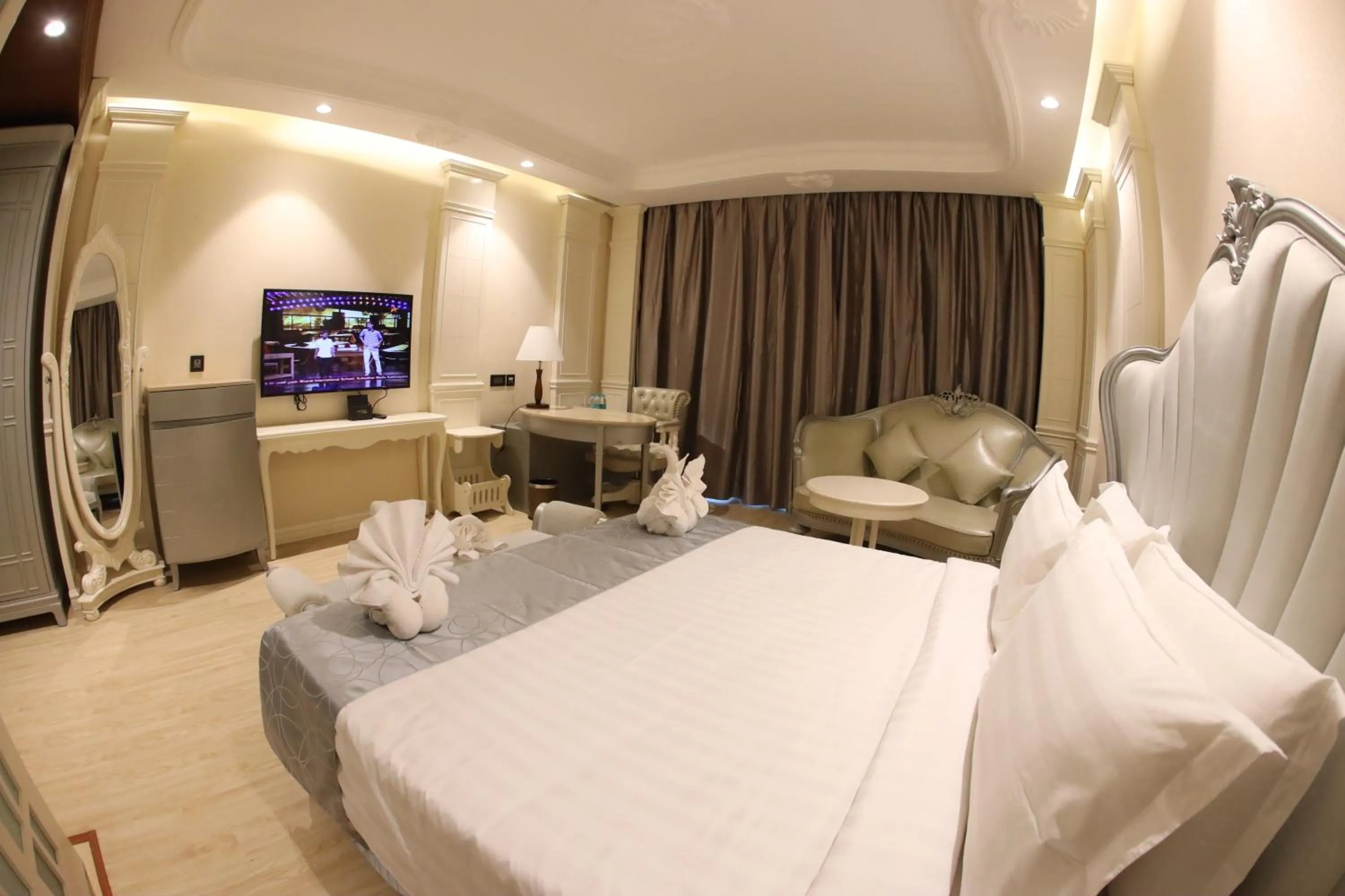 Bedroom, Bed in Regenta Central RS Chennai OMR SIPCOT