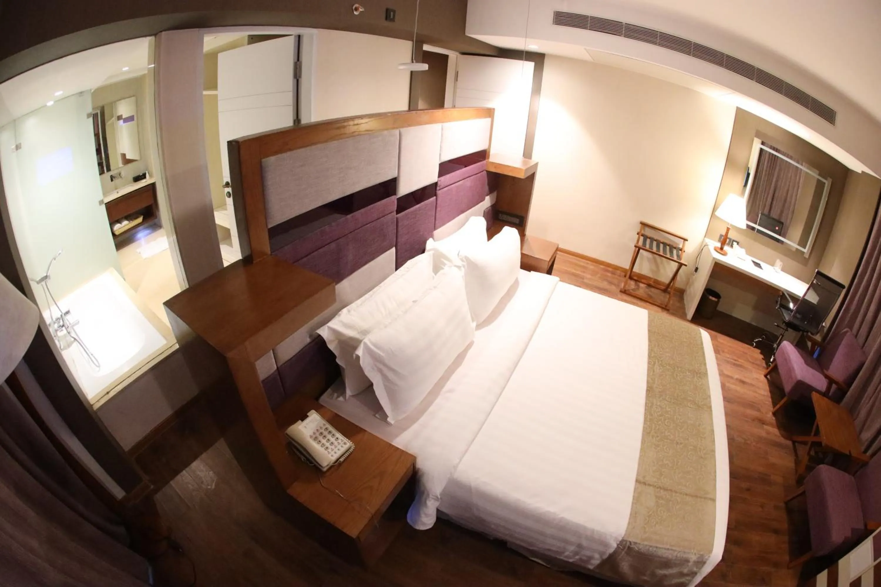 Photo of the whole room, Bed in Regenta Central RS Chennai OMR SIPCOT