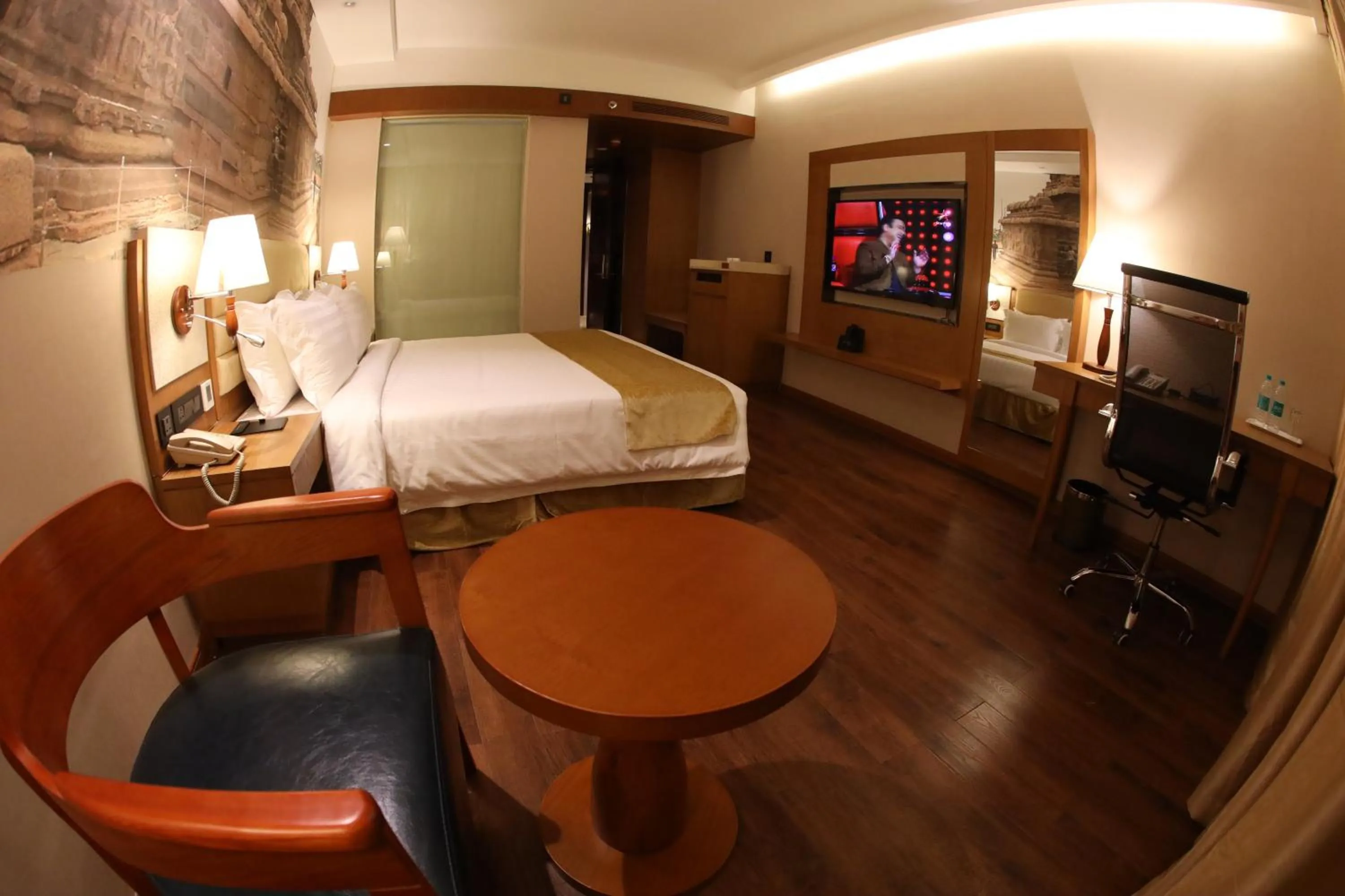 Photo of the whole room, Bed in Regenta Central RS Chennai OMR SIPCOT