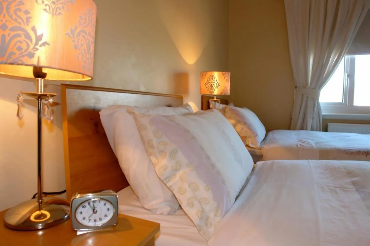 Bedroom, Bed in Annandale House