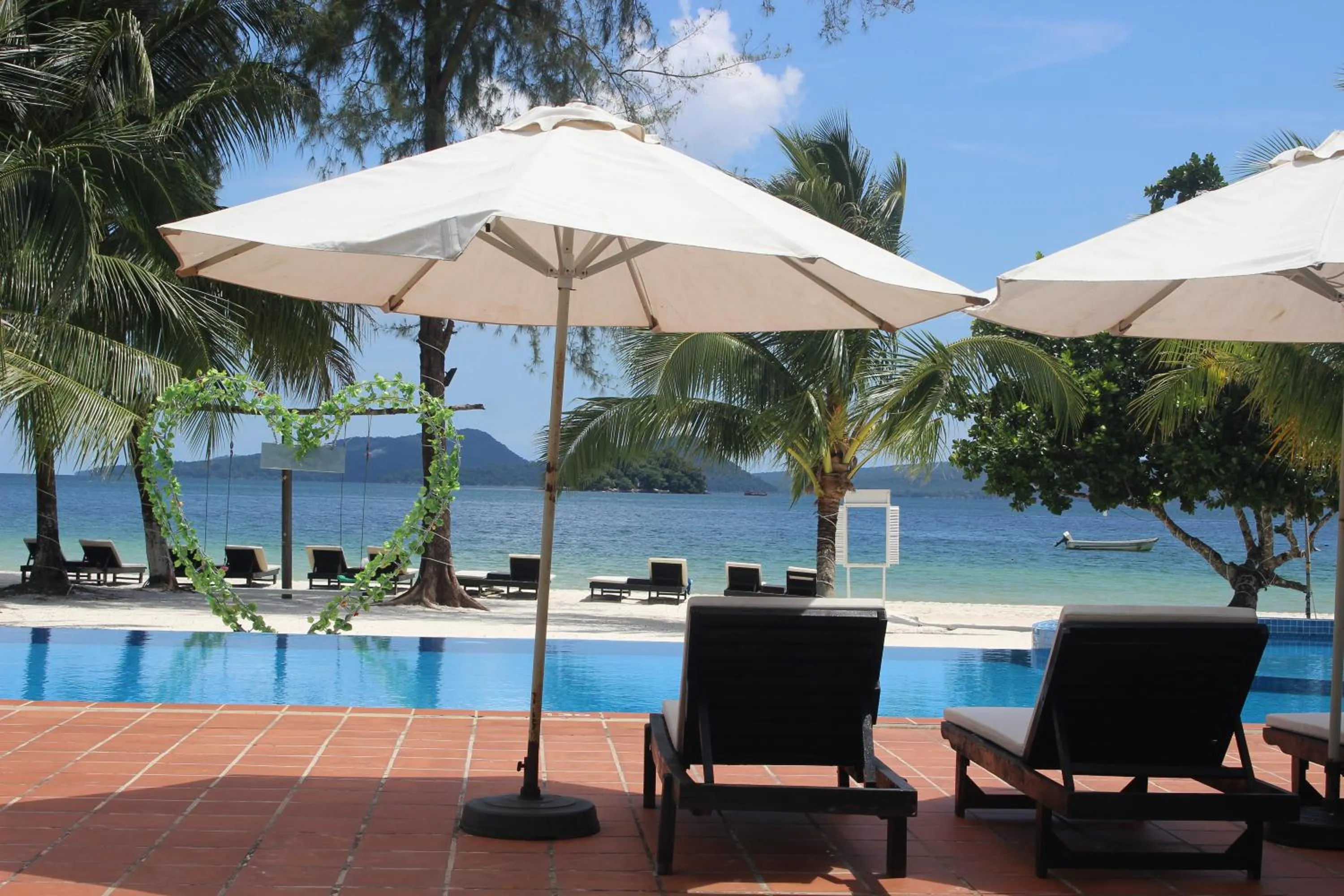 Scarlet Sails Resort