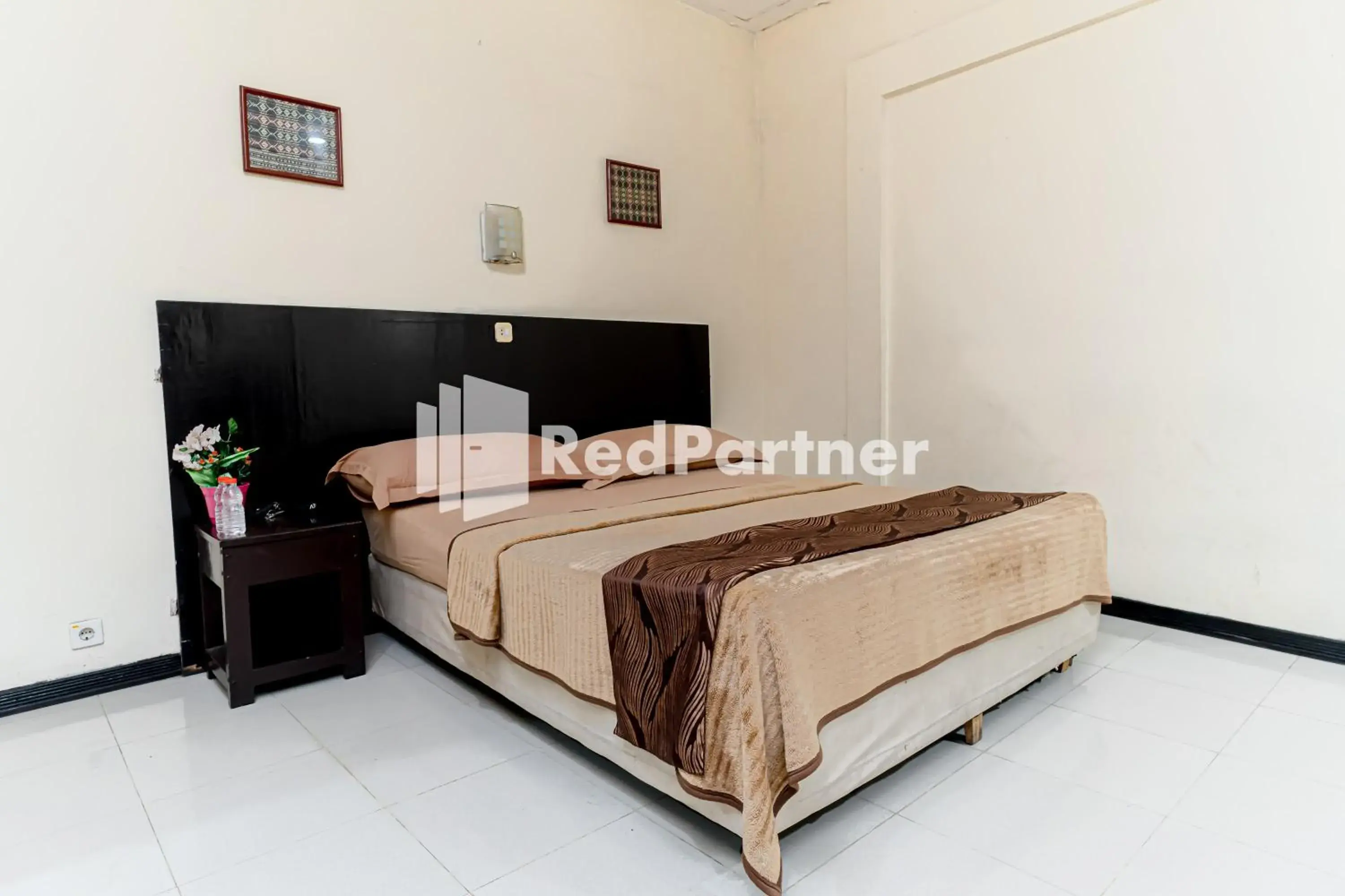 Cherry Pink Hotel Medan Mitra RedDoorz Cherry Pink Hotel Medan Mitra RedDoorz