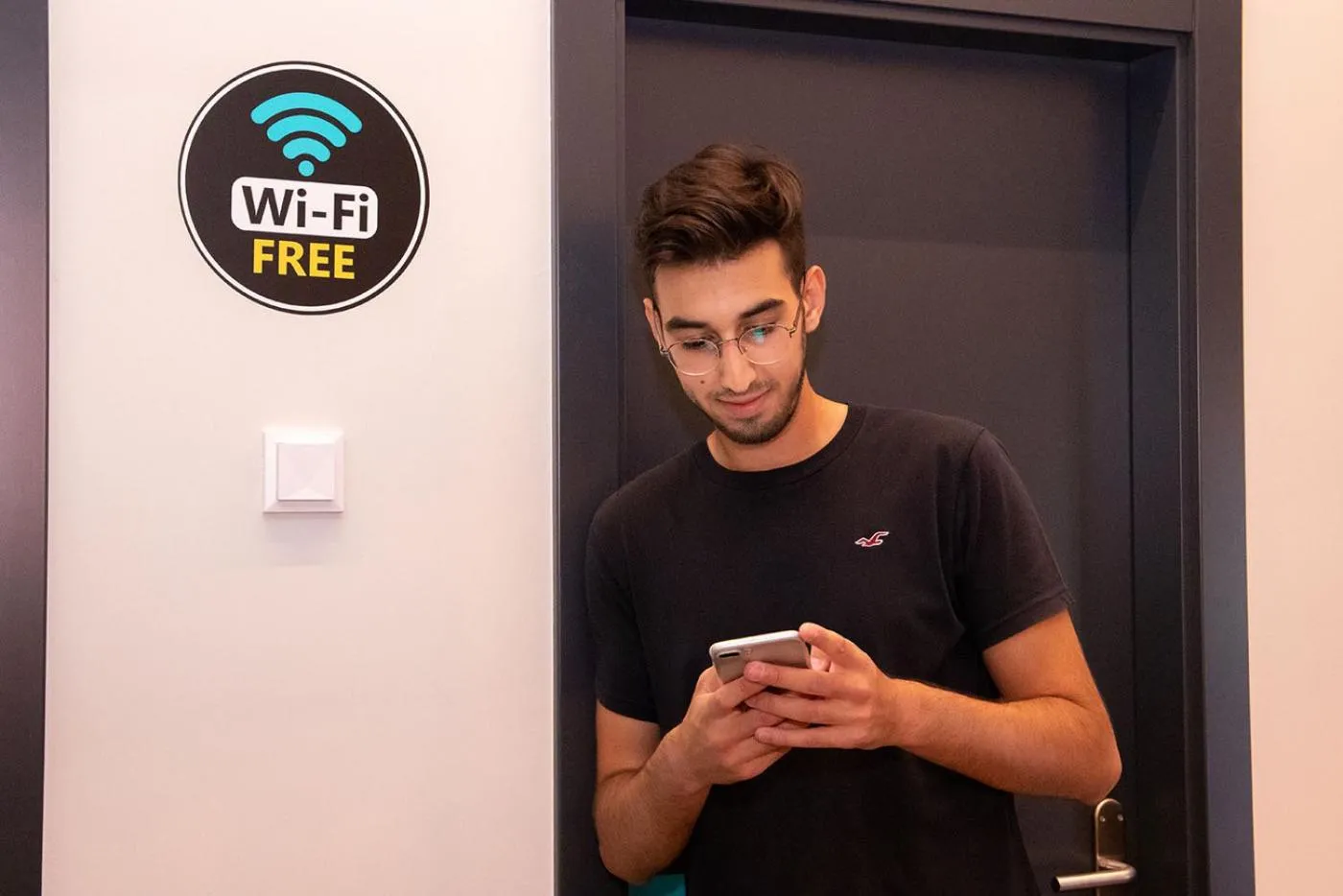 Lobby or reception in Petit Hostel La Latina