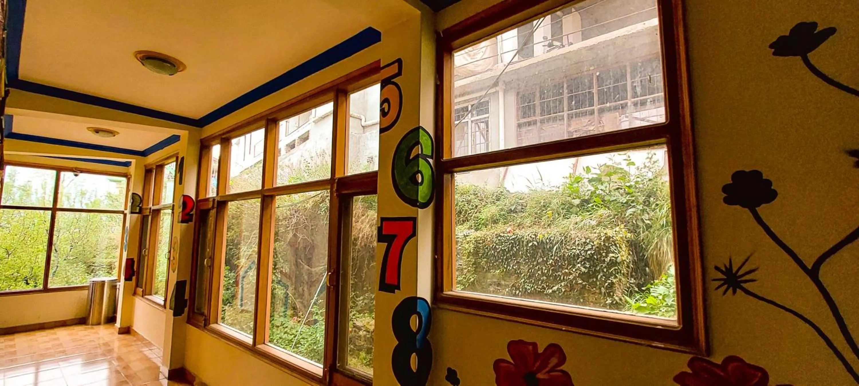 Property building in La Vaca India Manali