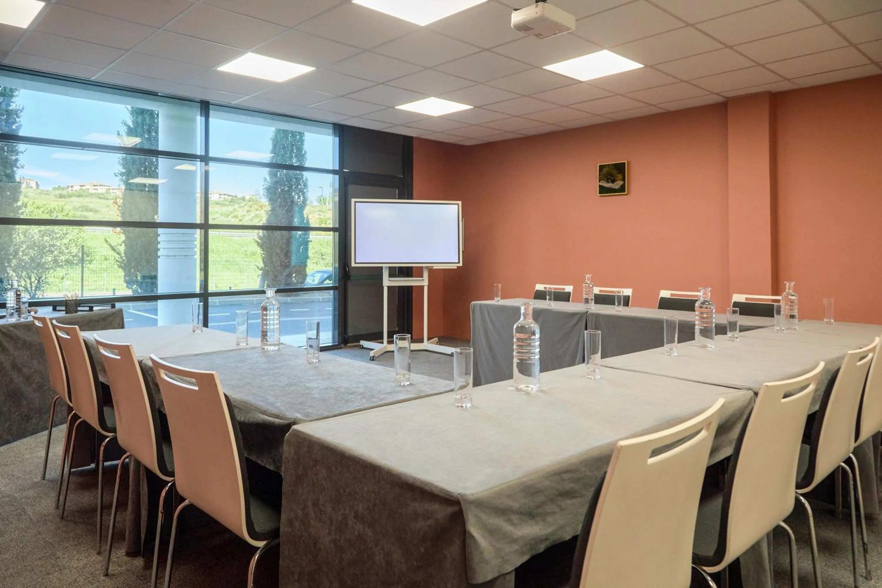 Business facilities in Mercure Aix-en-Provence La Duranne Gare TGV