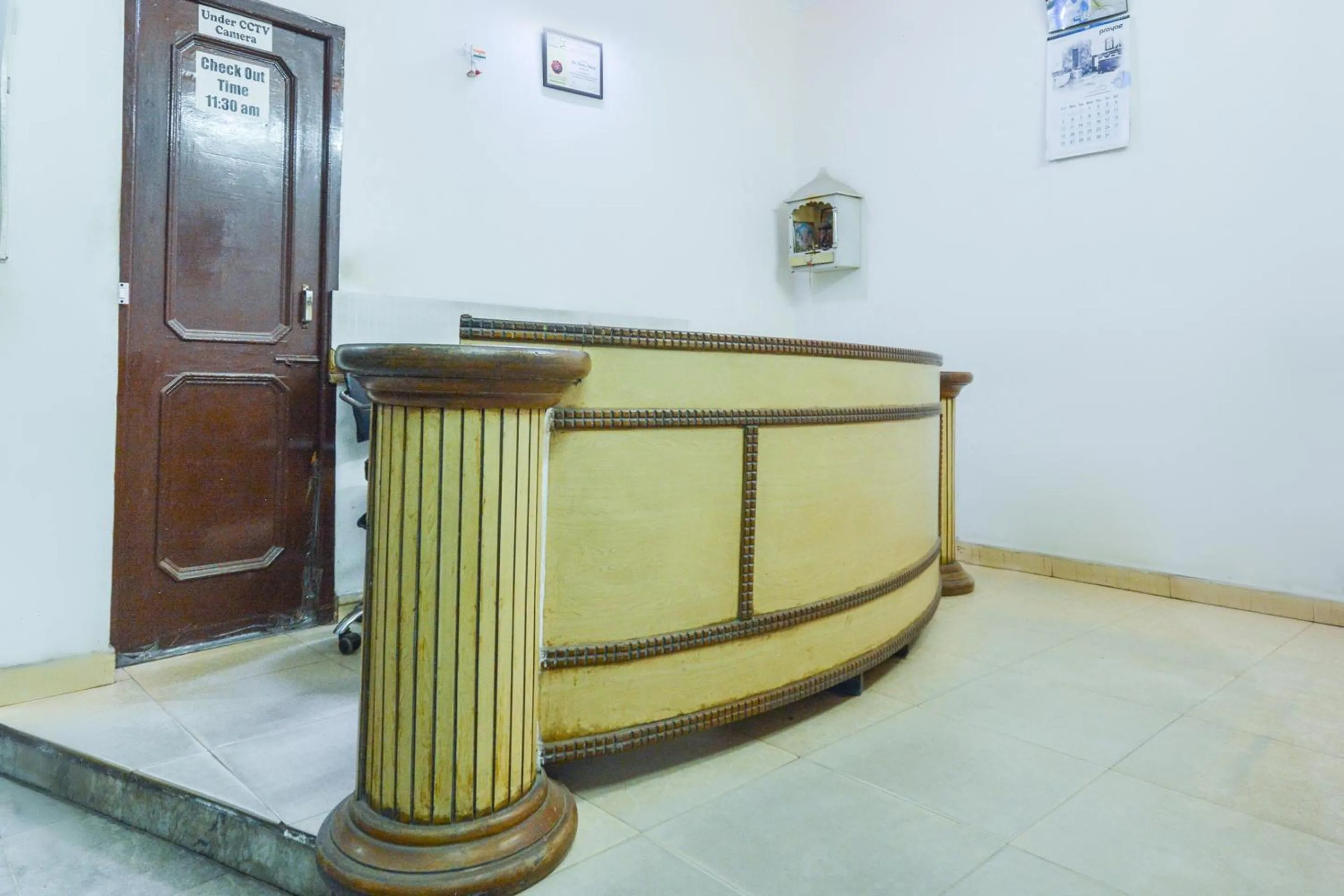 Lobby or reception in SPOT ON 36686 Hotel Om Shanti Palace