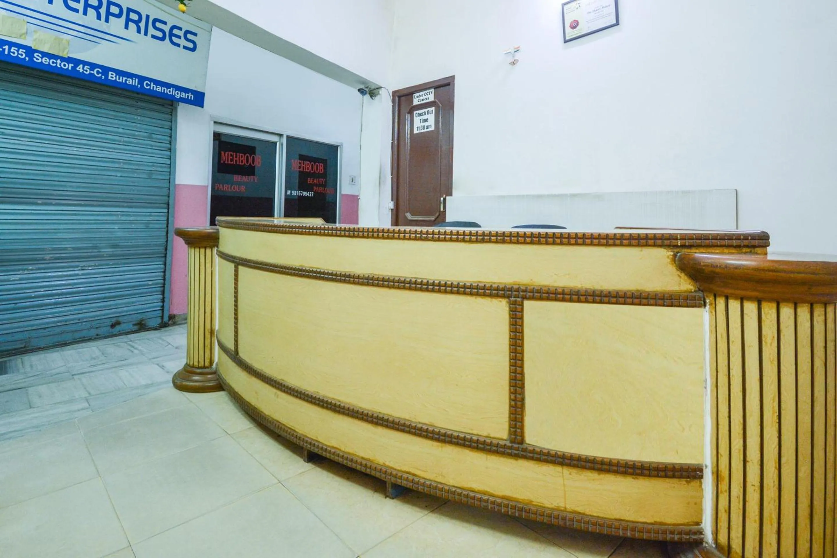 Lobby or reception in SPOT ON 36686 Hotel Om Shanti Palace