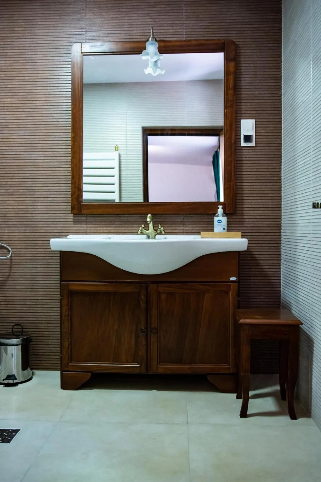 Bathroom in Hotel THR Center