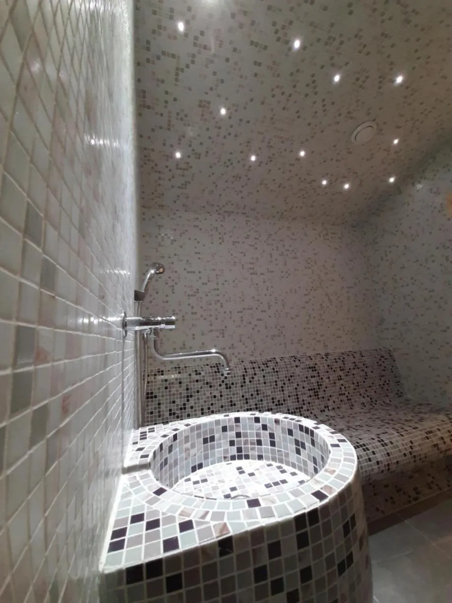 Steam room in Hotel Centar No.1