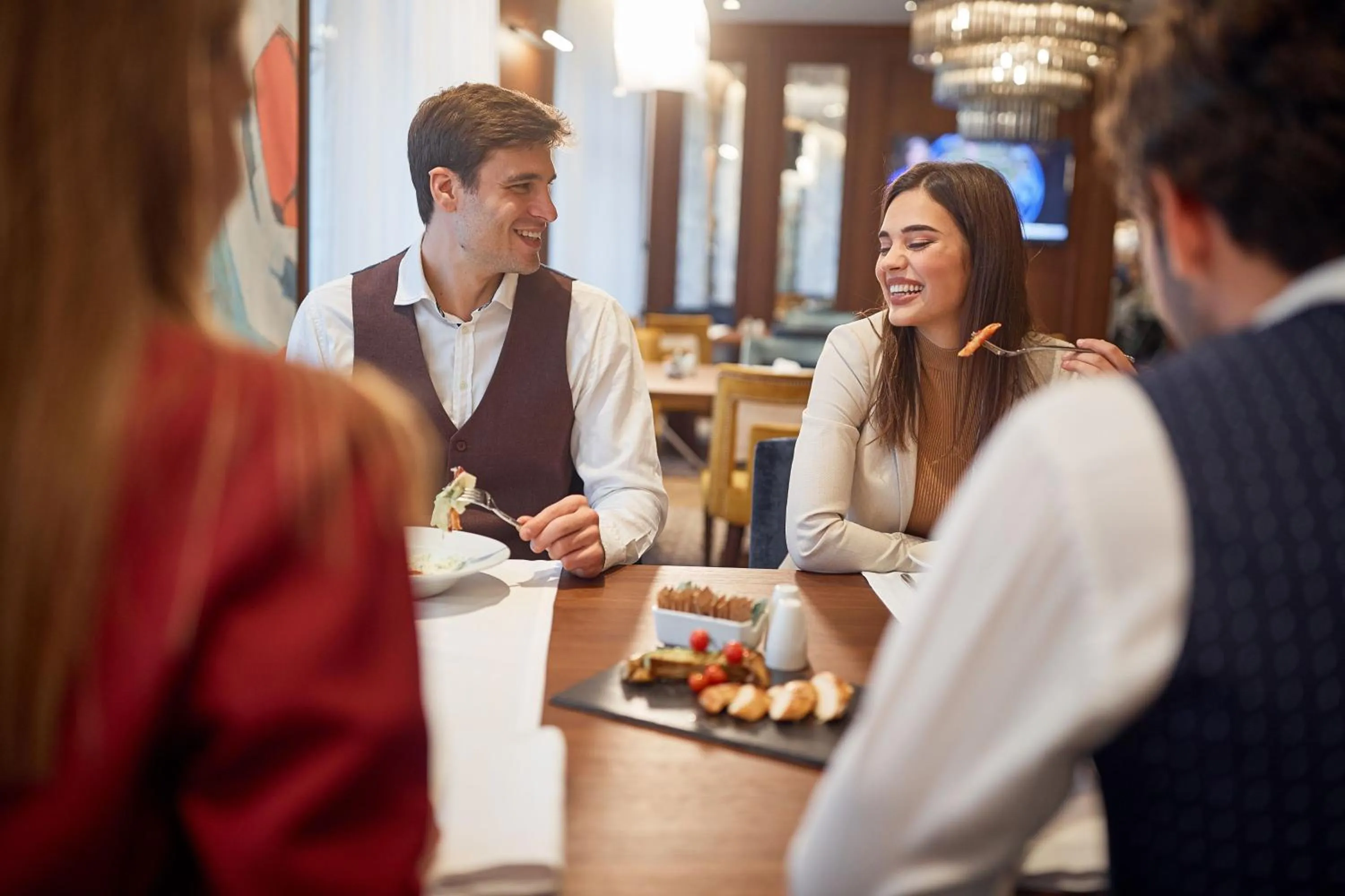 People in Hotel Centar No.1