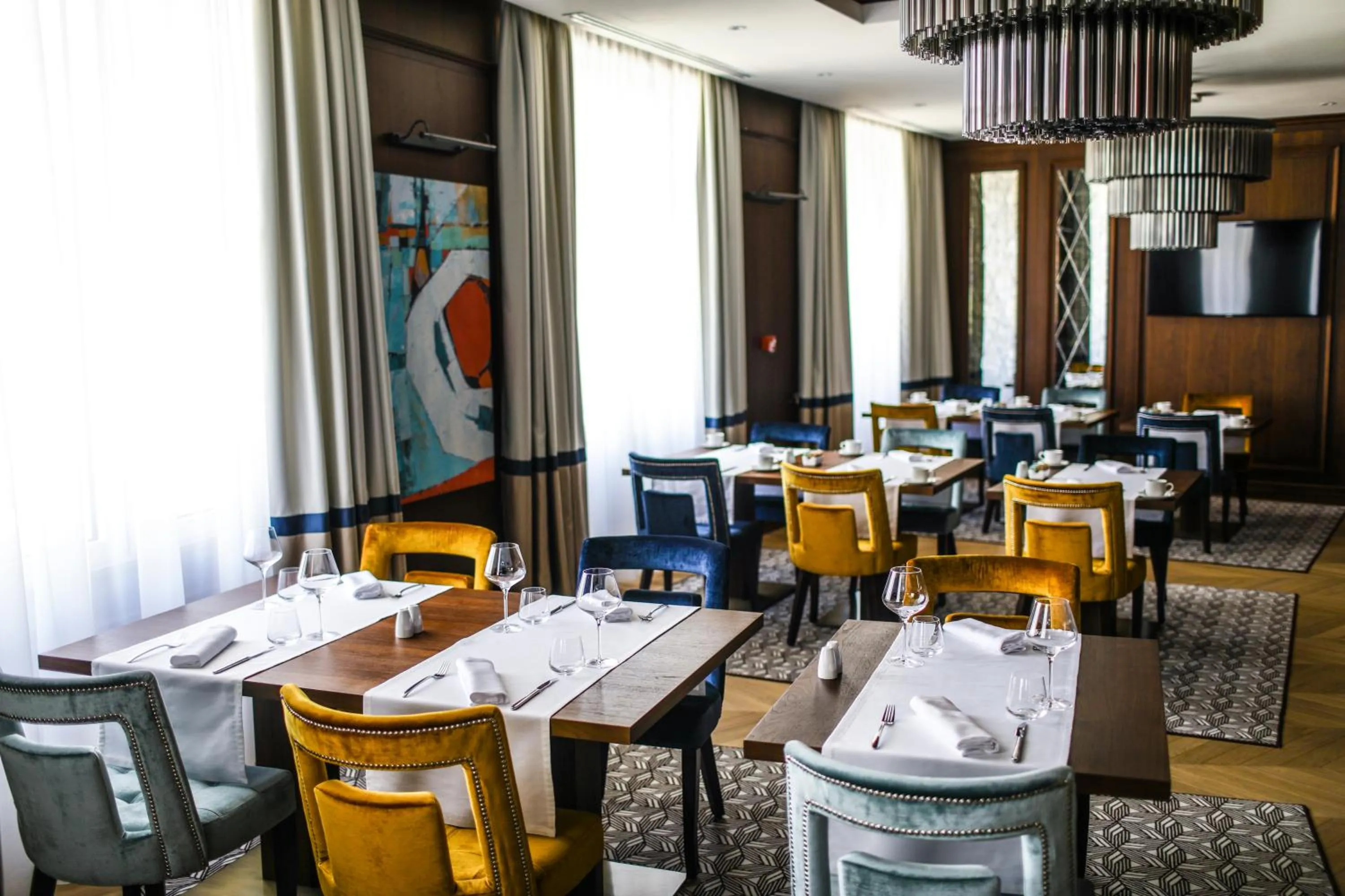 Restaurant/places to eat in Hotel Centar No.1