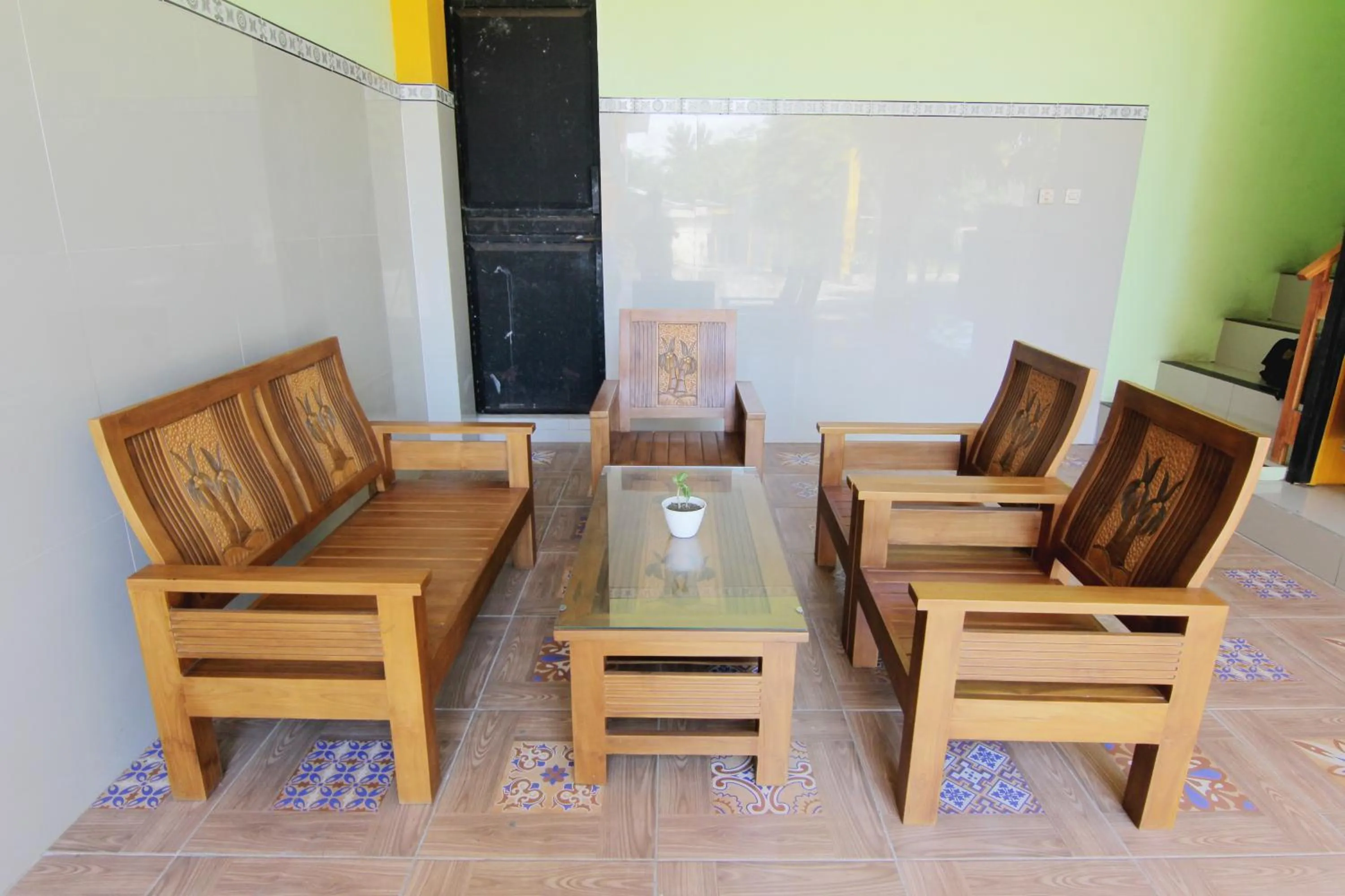 Seating area in Losmen Alden