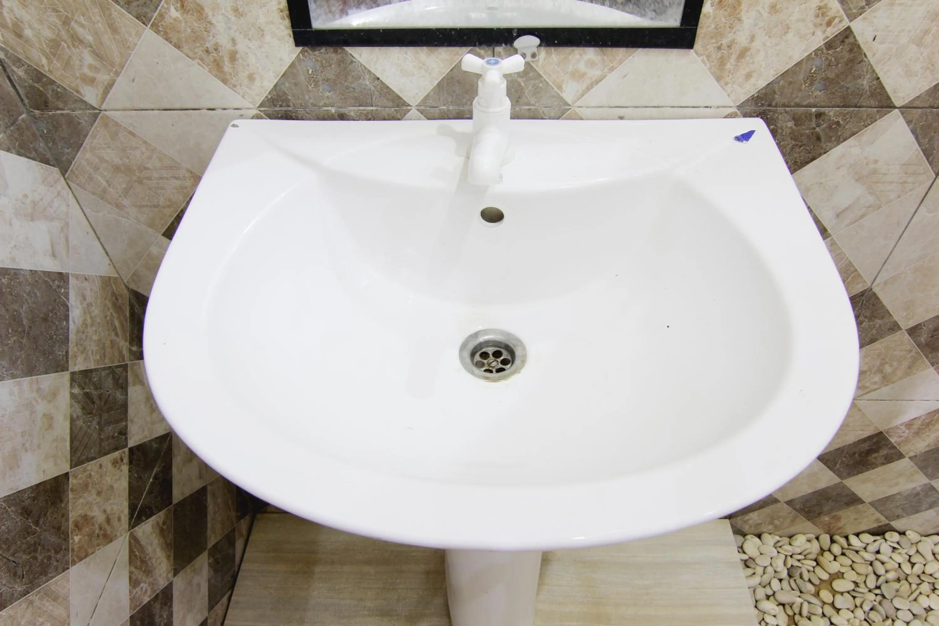 Bathroom in Losmen Alden