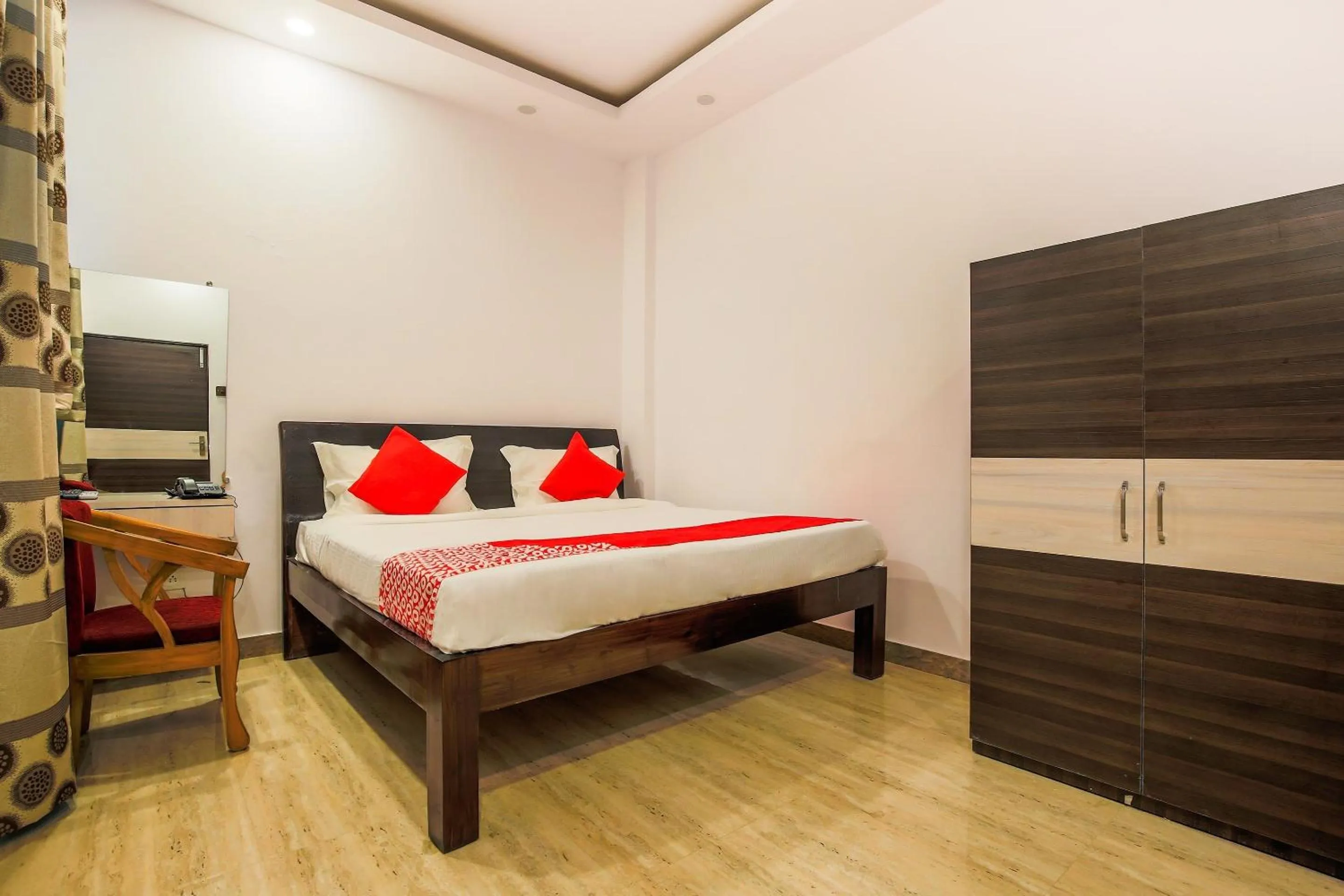 Bedroom, Bed in Hotel O Vaibhav laxmi Paradise