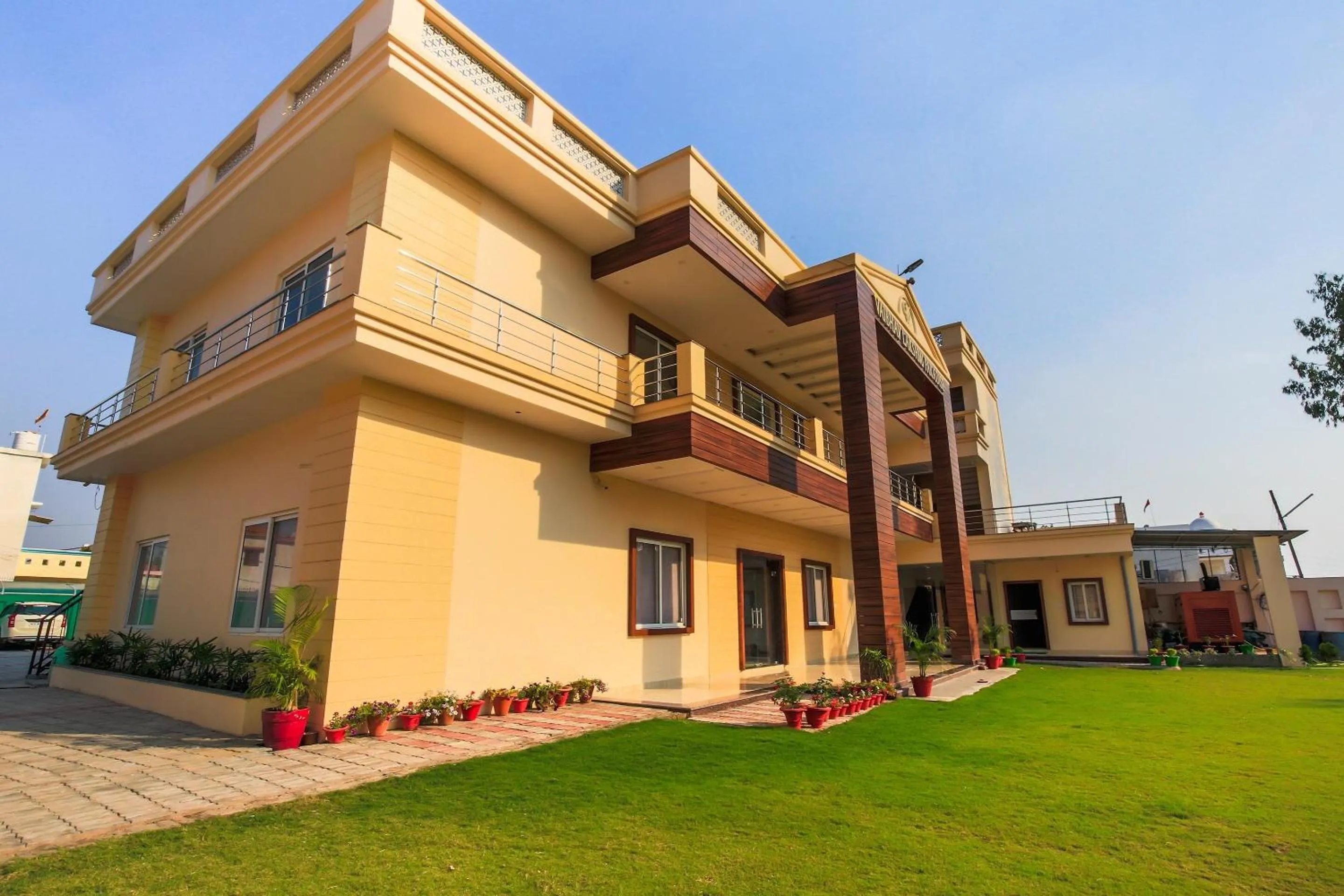 Facade/entrance in Hotel O Vaibhav laxmi Paradise