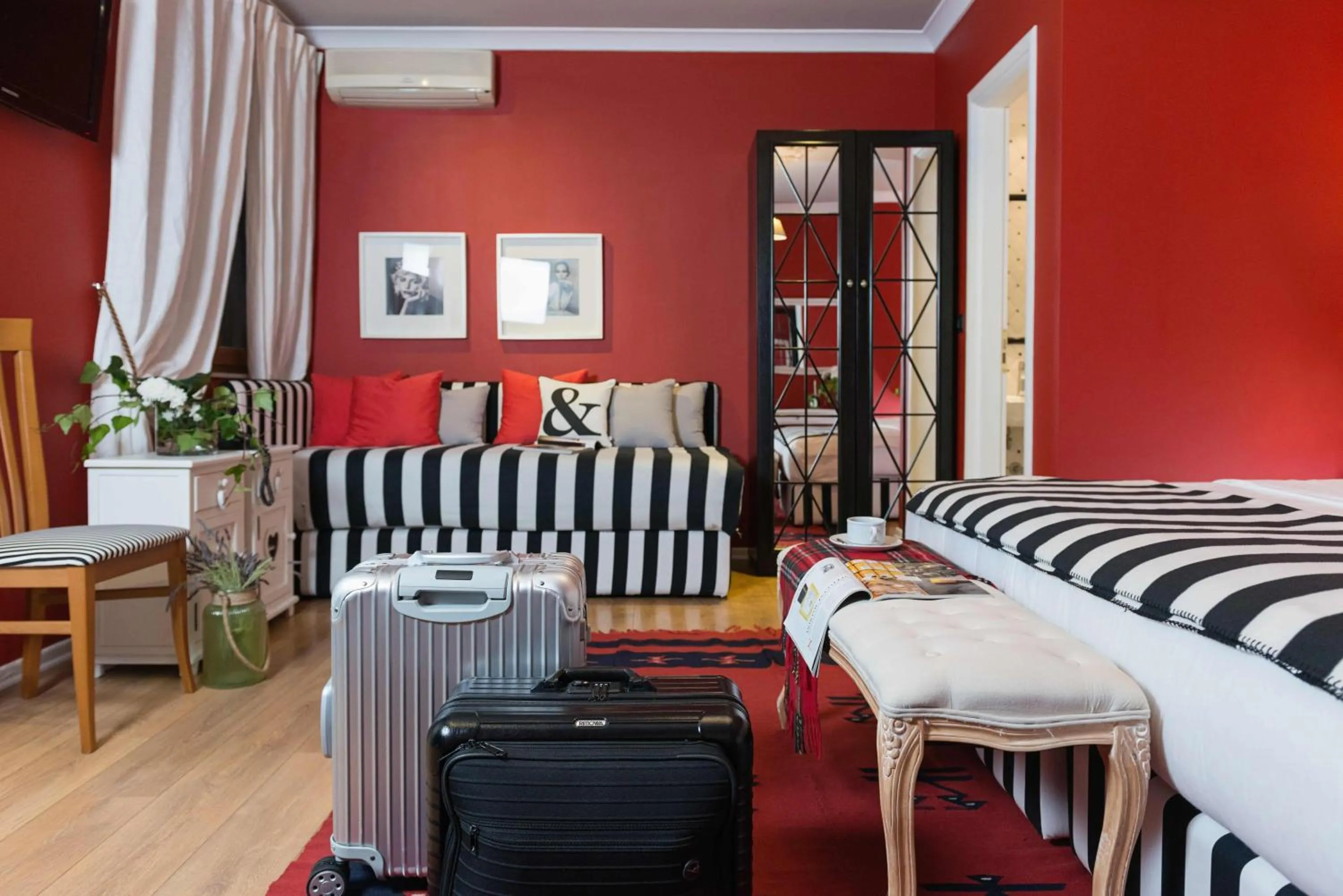 Photo of the whole room in Areela Boutique Hotel