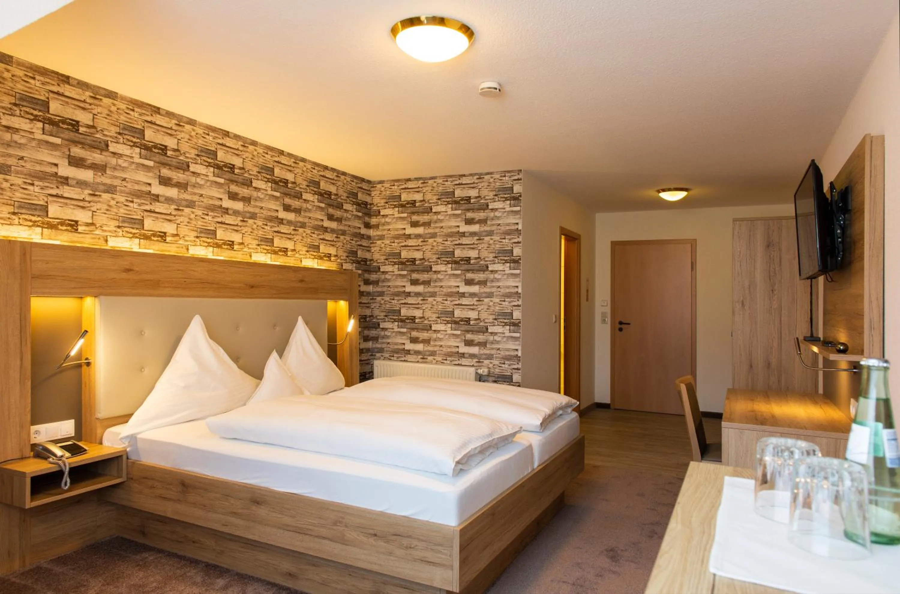 Bed in Land-gut-Hotel Räuber Lippoldskrug