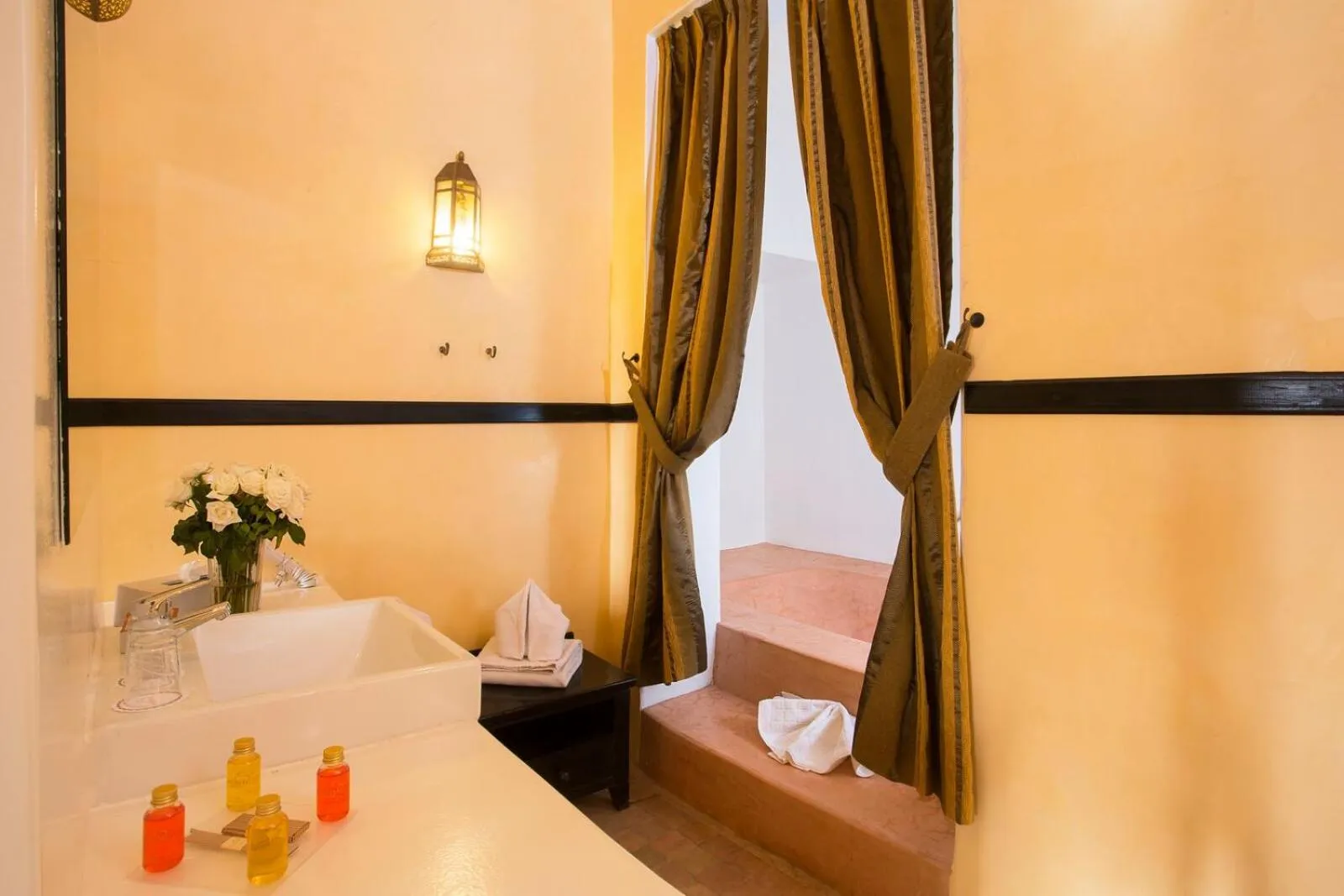 Bathroom, Bed in Hapimag Resort Marrakesh
