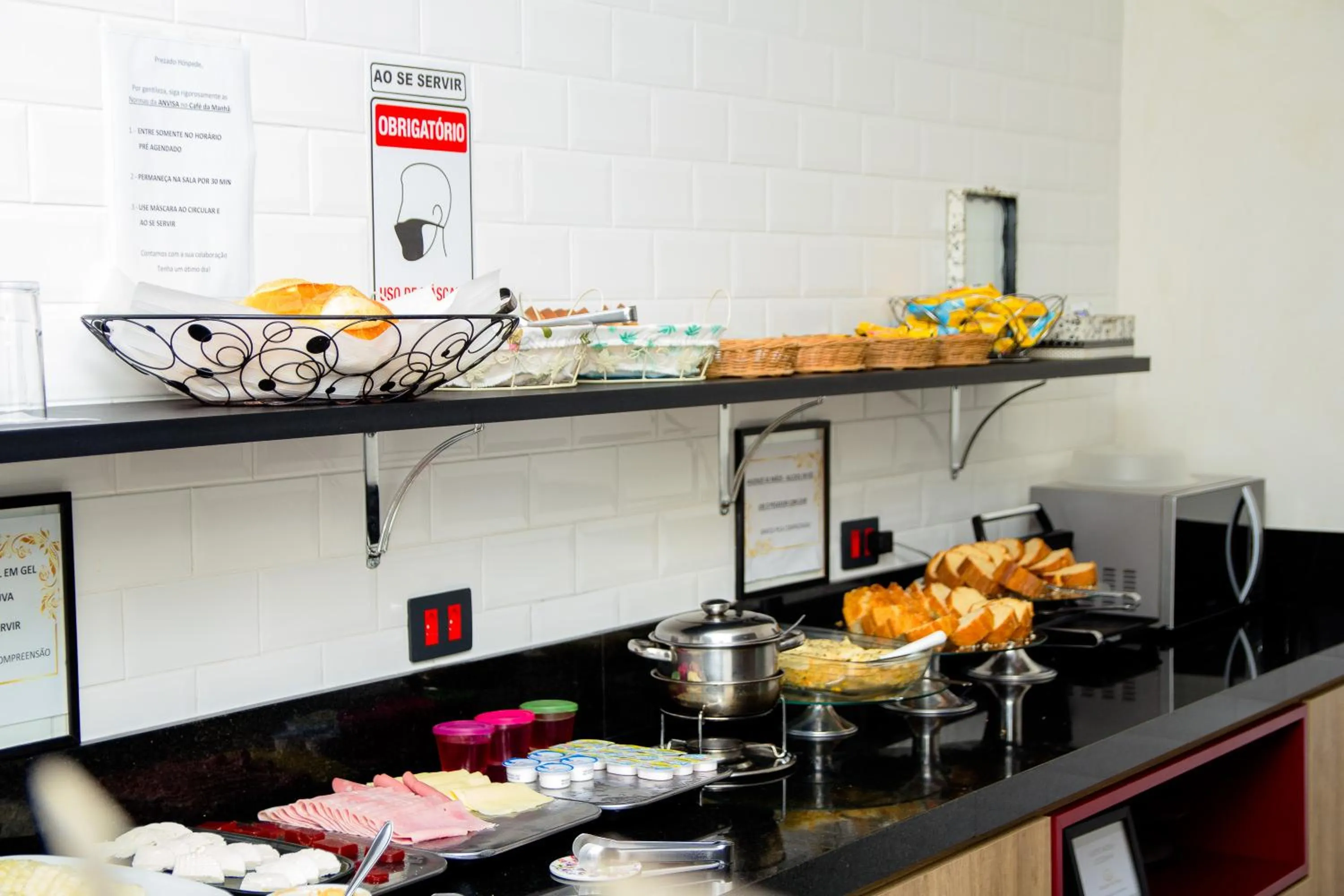 Breakfast in Hotel Estação Paraíso - ao lado do Metrô Paraíso e 600m da Av Paulista