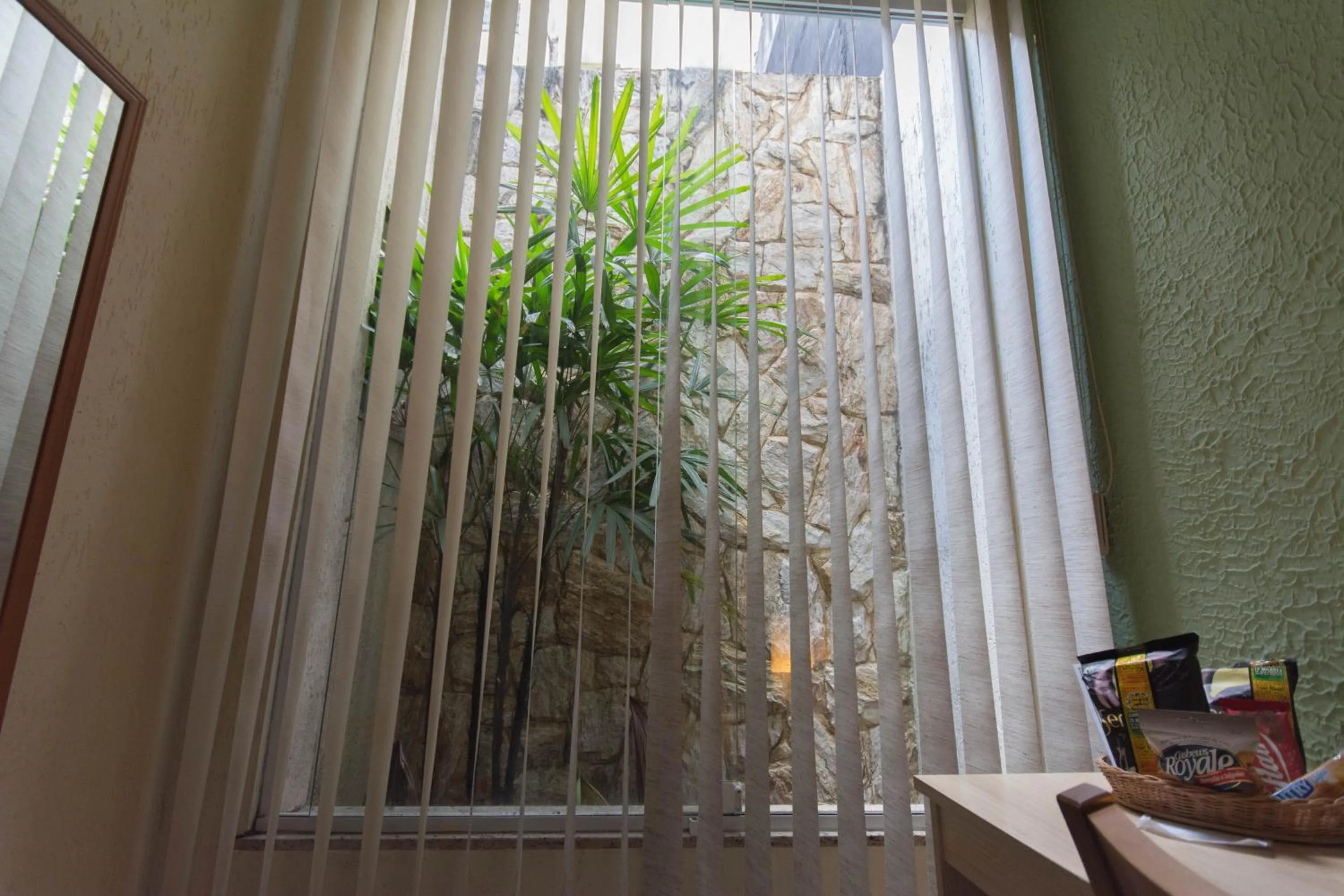 Day in Hotel Estação Paraíso - ao lado do Metrô Paraíso e 600m da Av Paulista