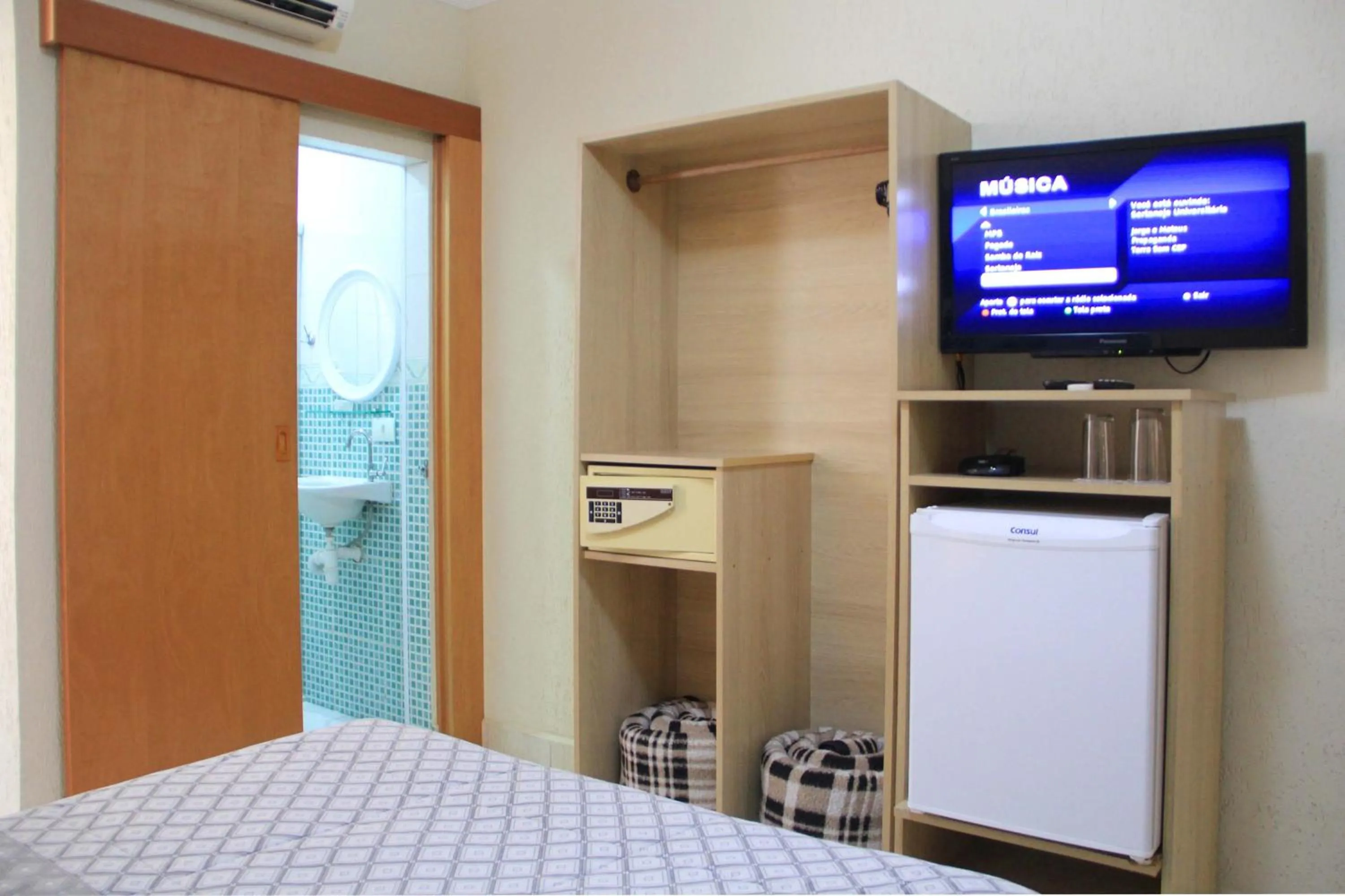 Bed in Hotel Estação Paraíso - ao lado do Metrô Paraíso e 600m da Av Paulista