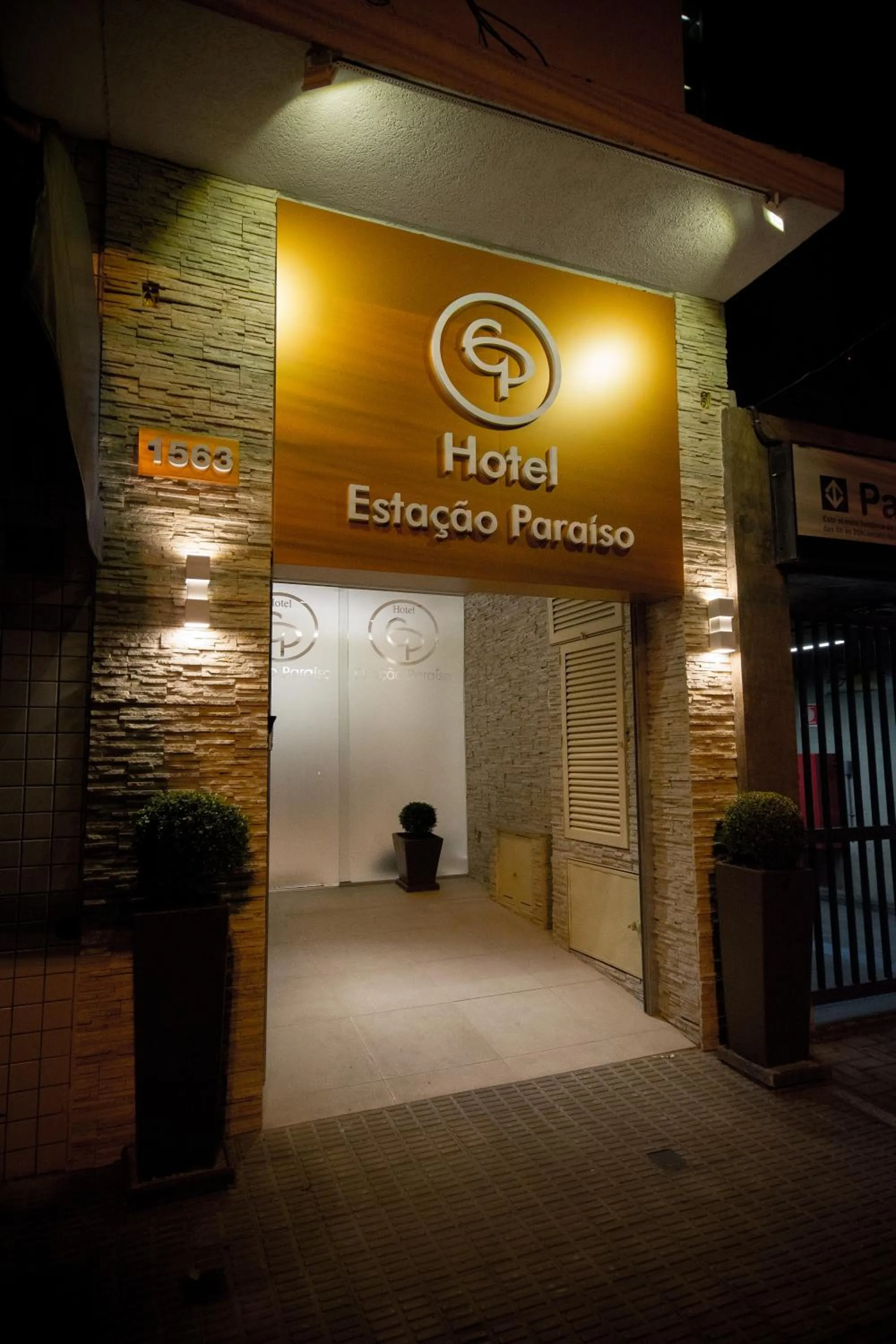 Property logo or sign in Hotel Estação Paraíso - ao lado do Metrô Paraíso e 600m da Av Paulista