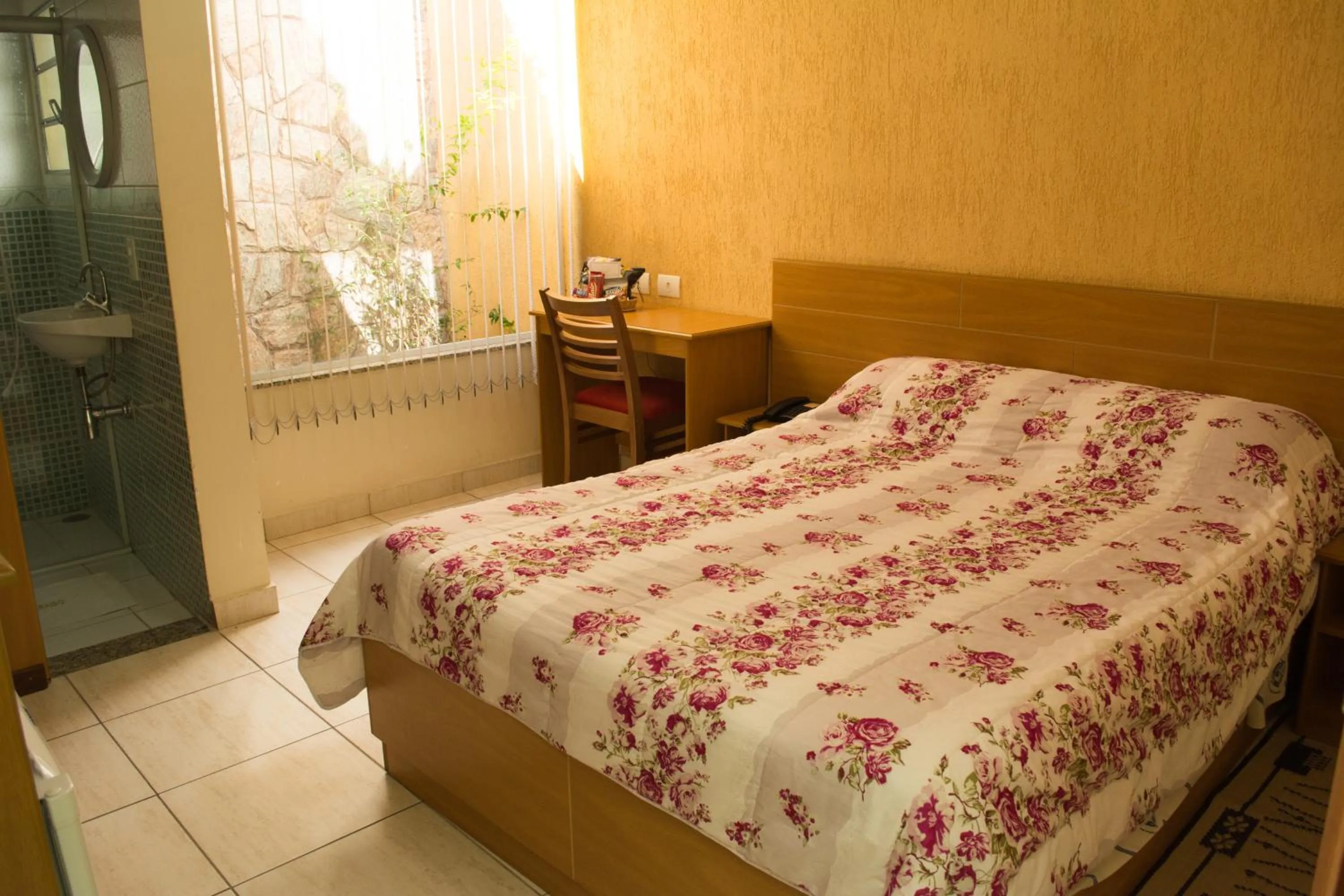 Bed in Hotel Estação Paraíso - ao lado do Metrô Paraíso e 600m da Av Paulista